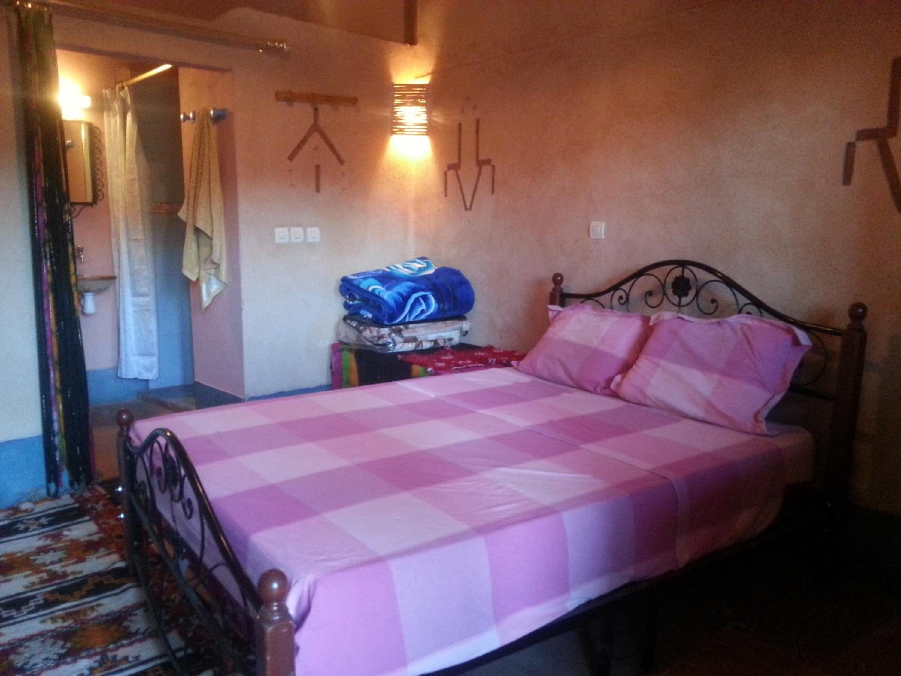 Standard Double Room - Photo 6