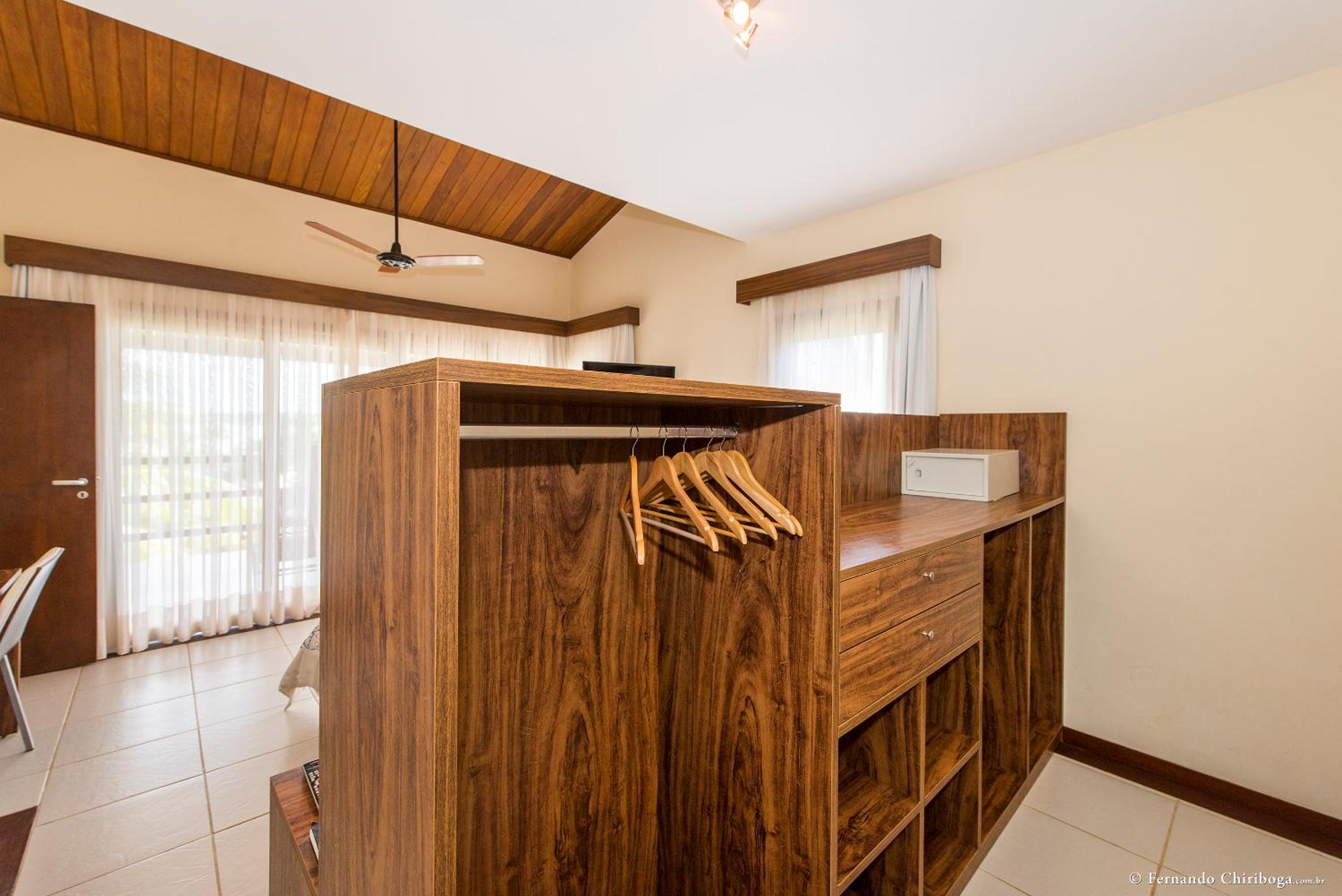 Luxury Family Chalet with Lagoon and Pool View - Photo 1