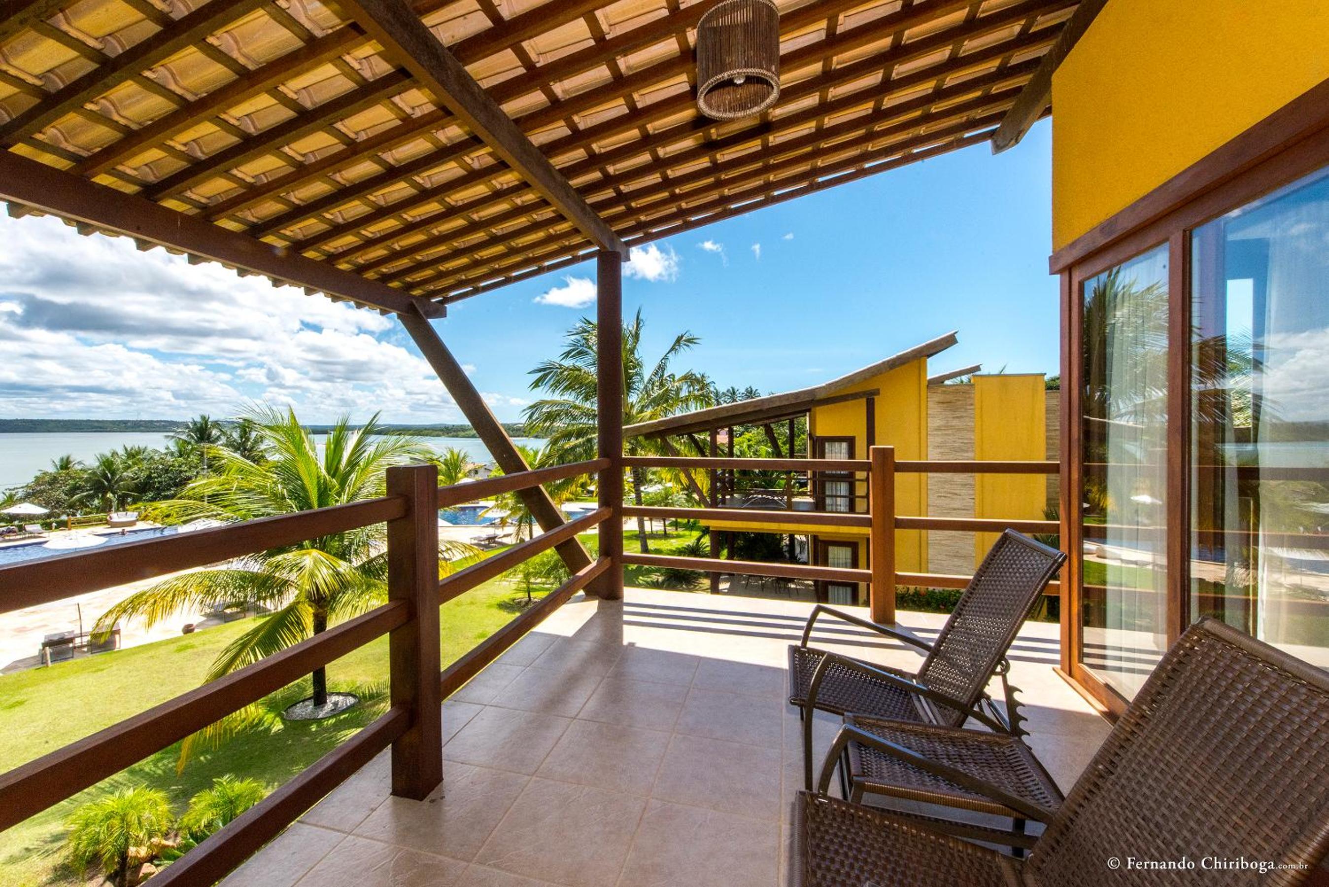 Luxury Family Chalet with Lagoon and Pool View - Photo 4