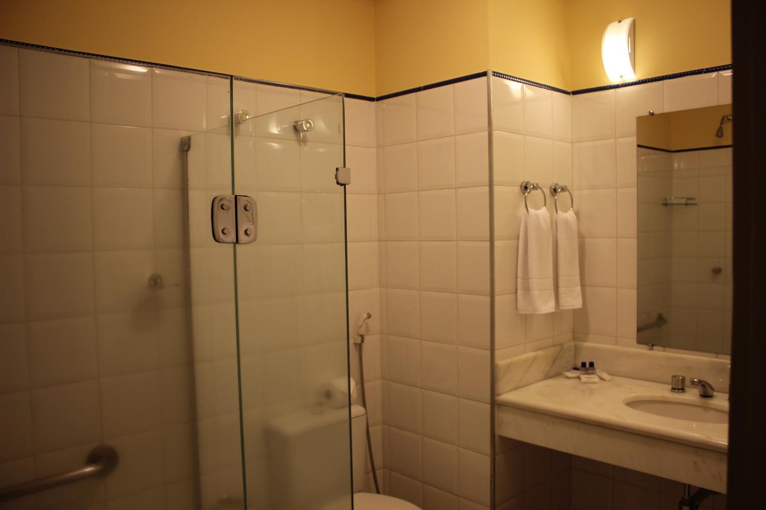 One-Bedroom Standard Apartment photo 2