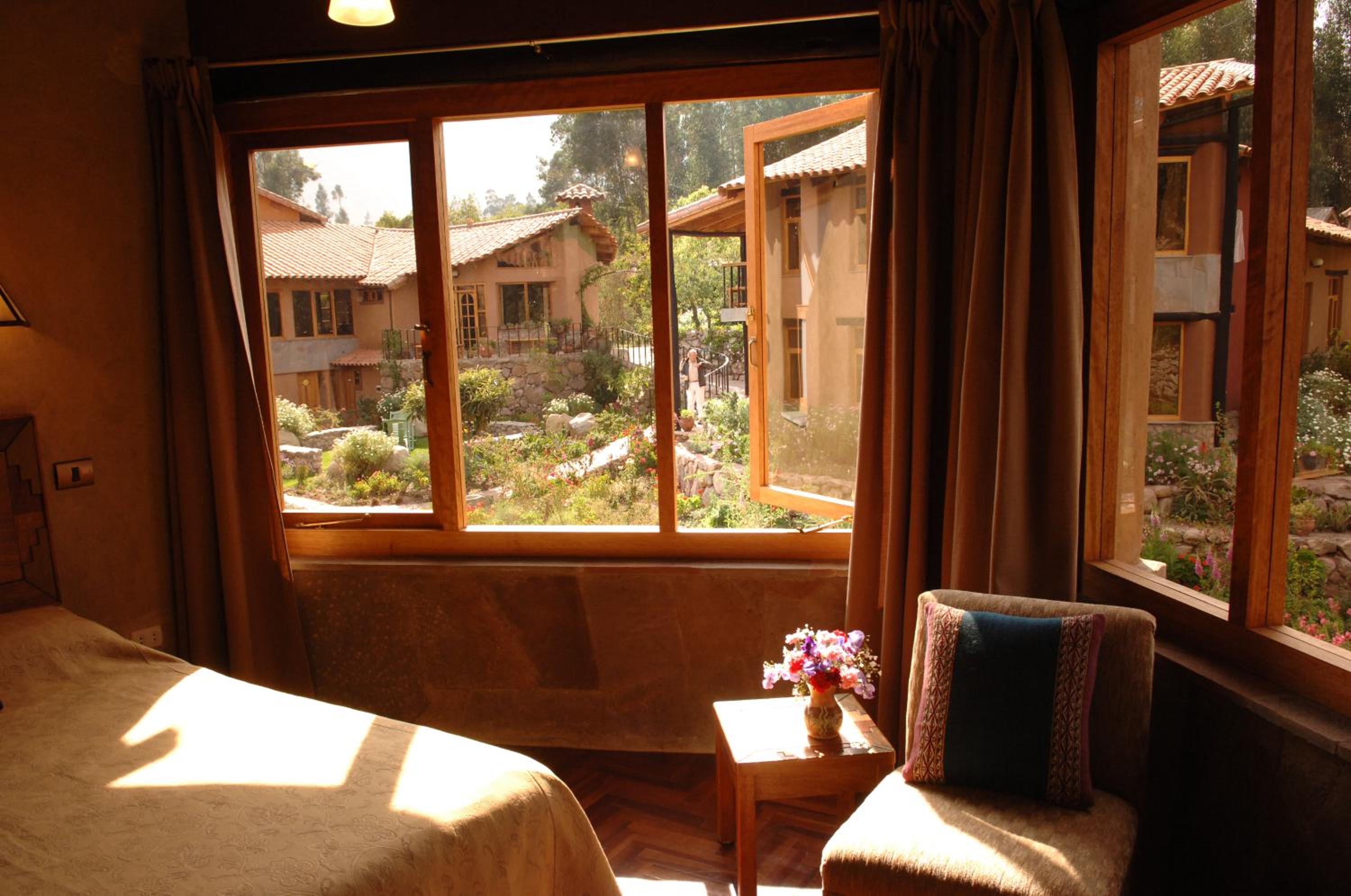Superior Queen Room with Two Queen Beds photo 3
