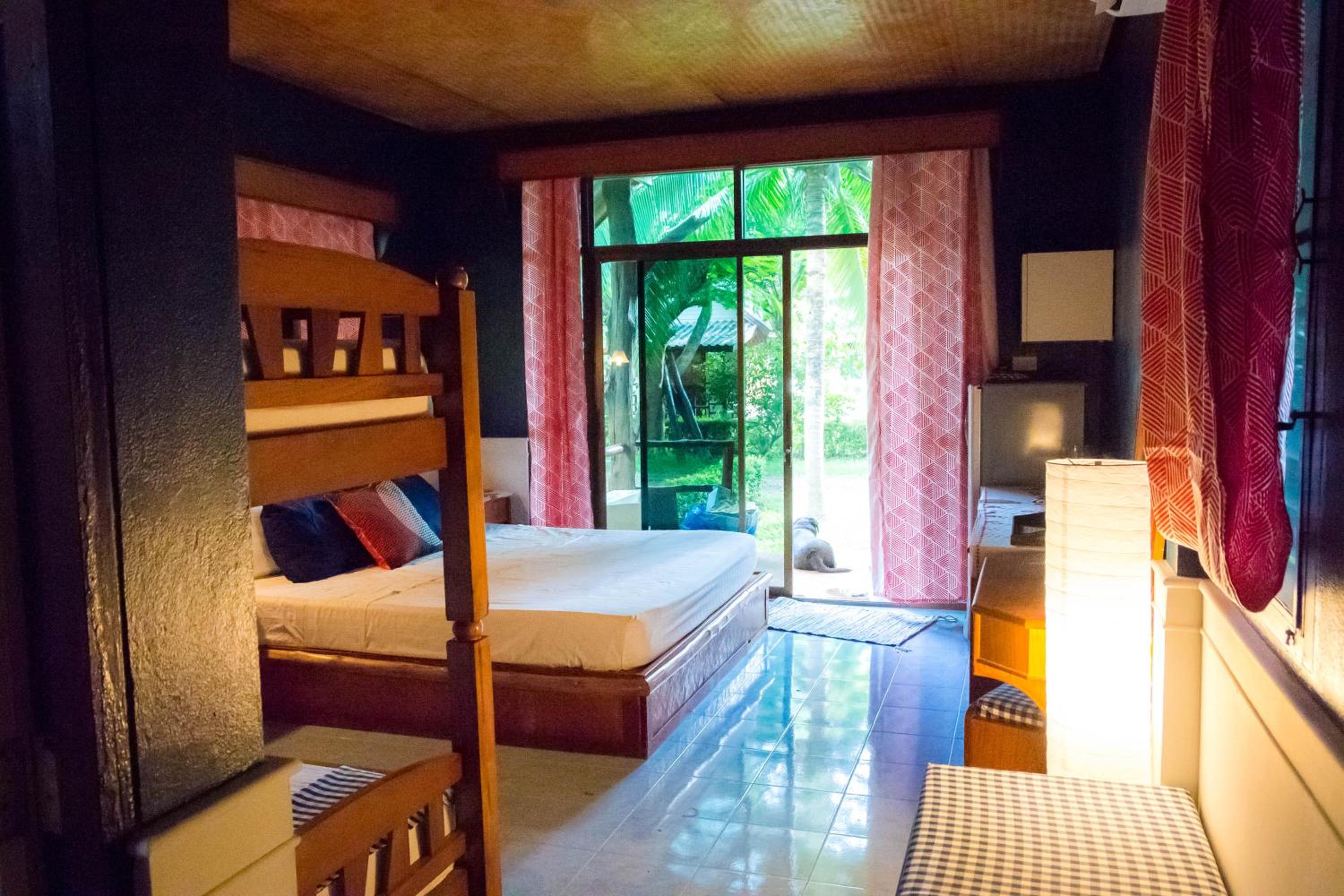 Family Bungalow photo 2