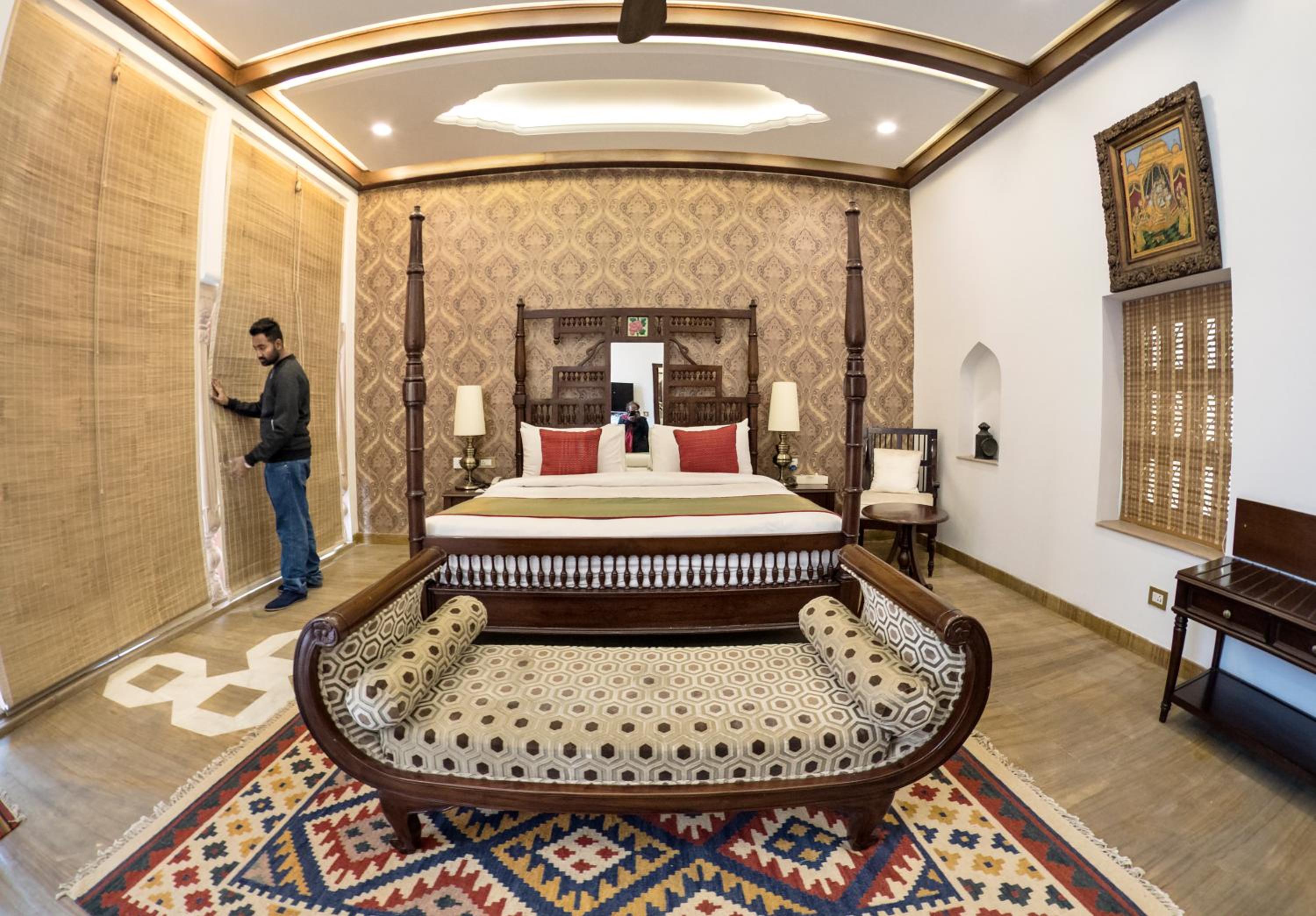 Shahjahan Suites - Haveli Dharampura