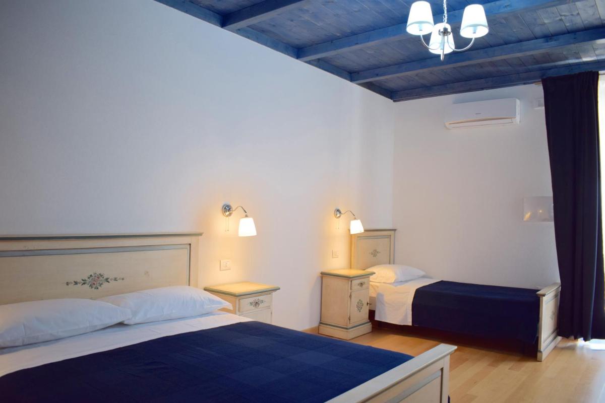 Luxury Triple Room photo 3