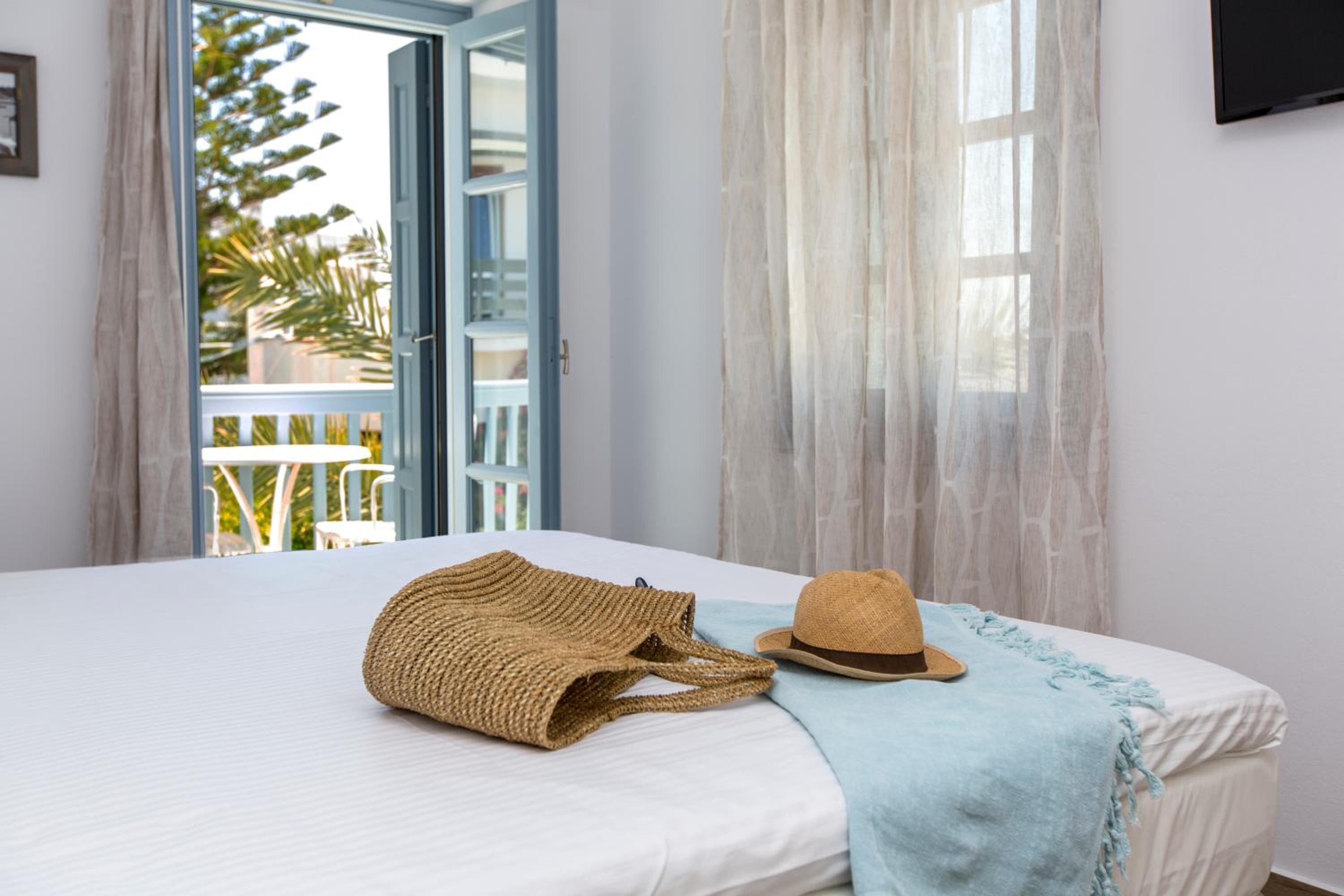 Two-Bedroom Apartment with Balcony and Sea View photo 1