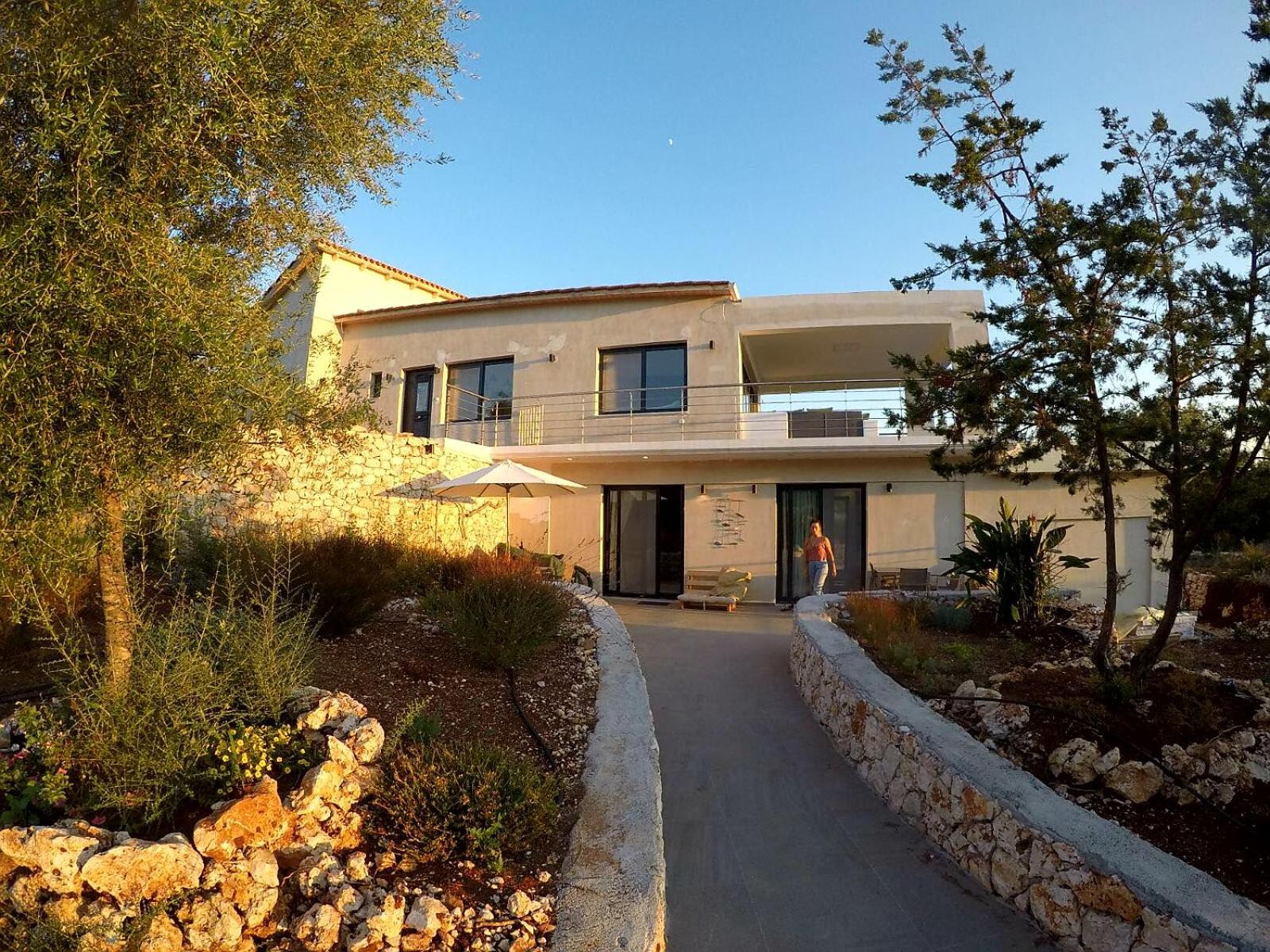 Villa - Beach Front photo 2