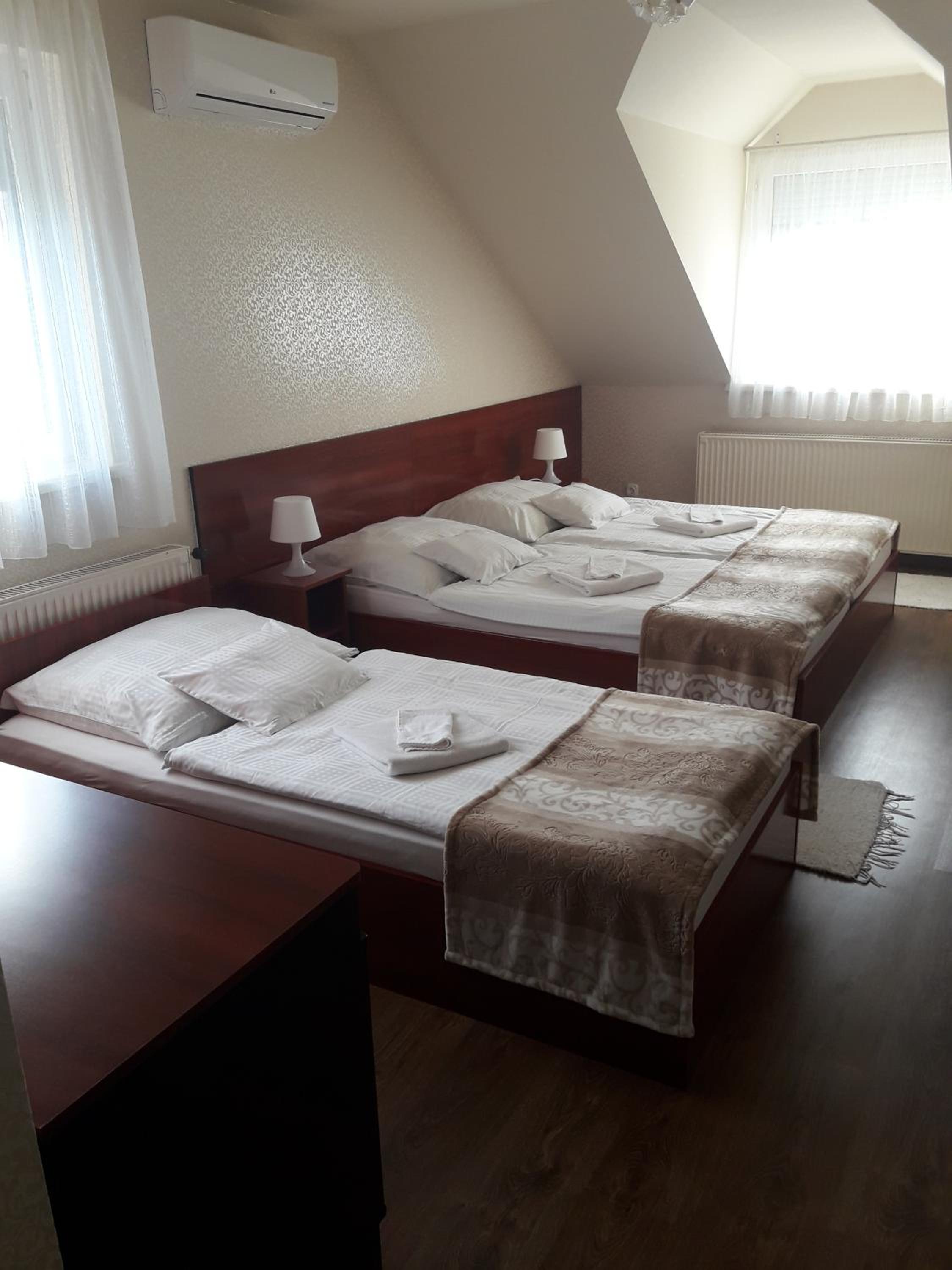 Triple Room - Photo 4