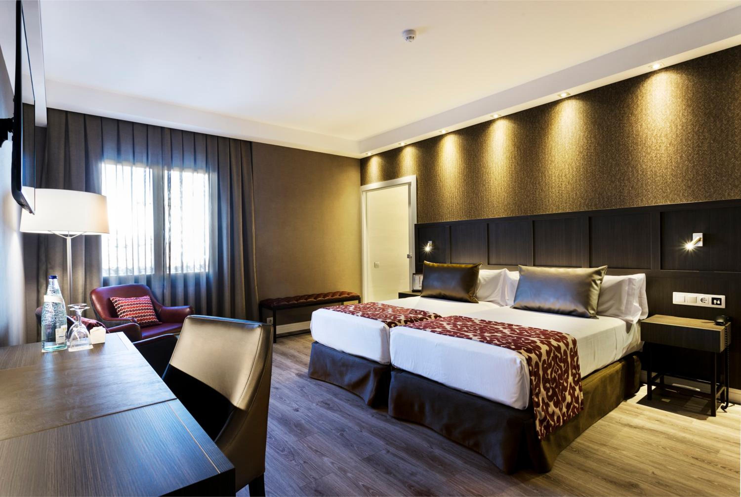 Deluxe Double Room photo 2