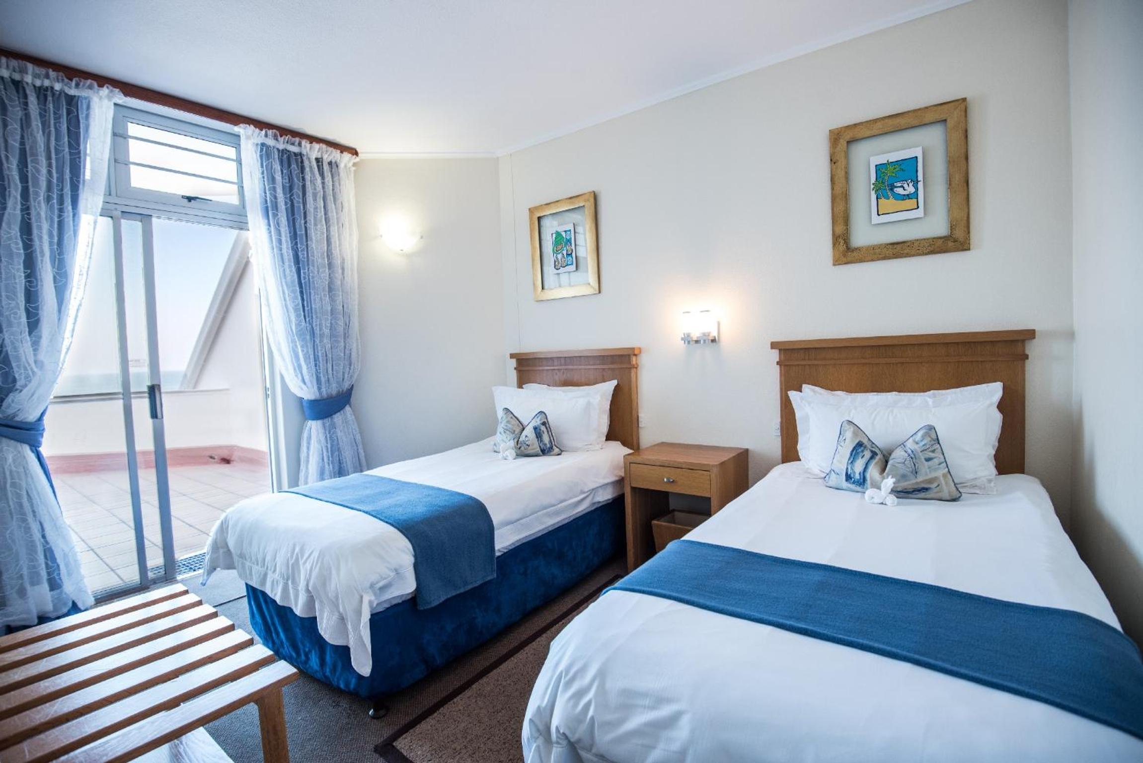 Three-Bedroom Apartment with Partial Sea View photo 1