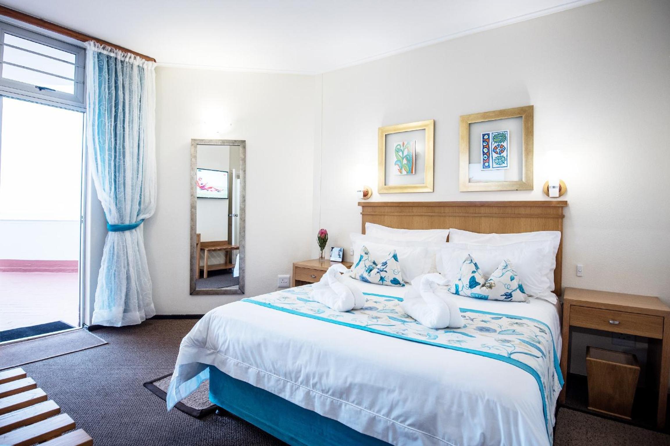 2 Bedroom Apartment with Sea View photo 1