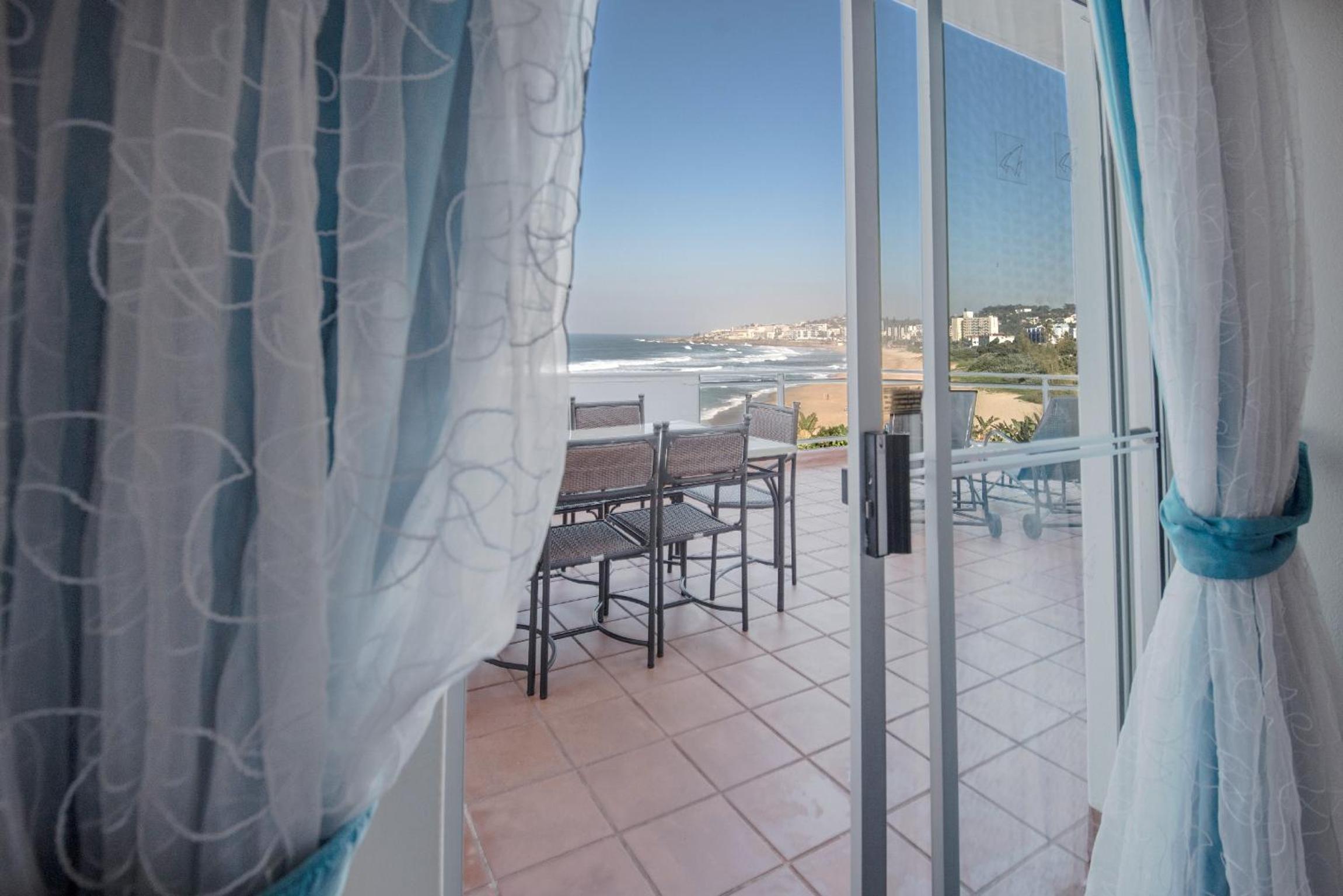 3 Bedroom Apartment with Sea View photo 2
