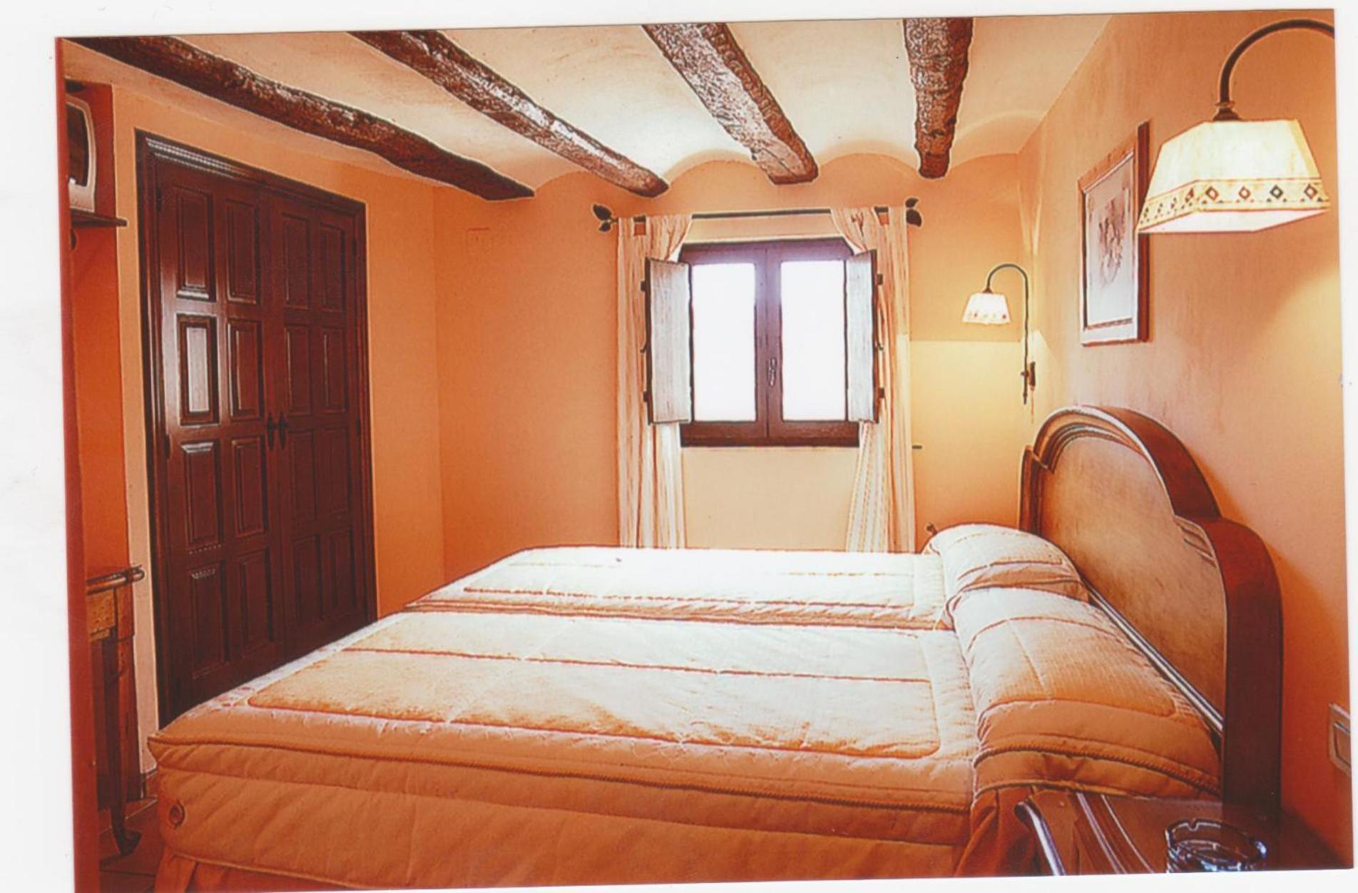Double or Twin Room photo 2
