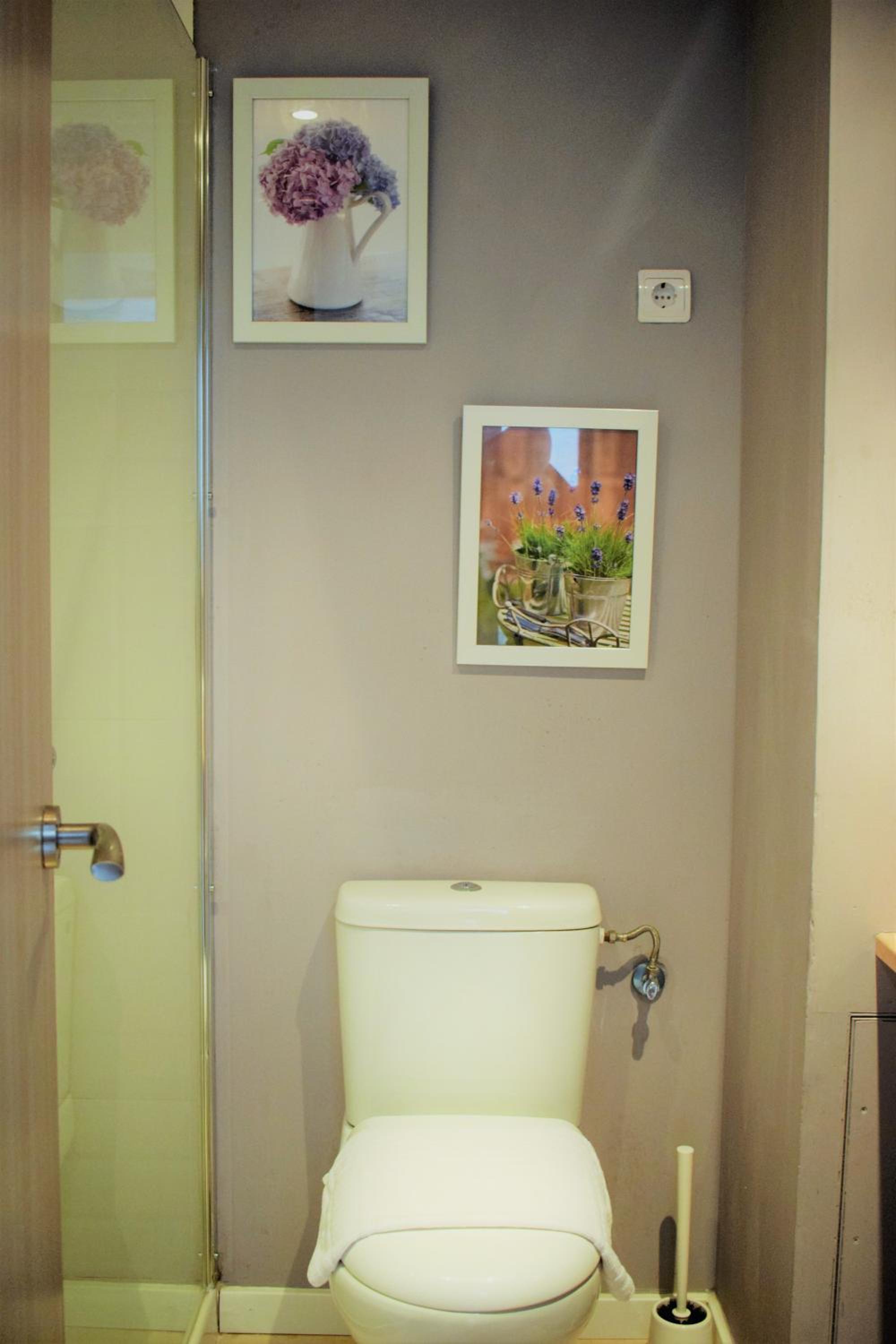 Two-Bedroom Apartment (2 Adults)