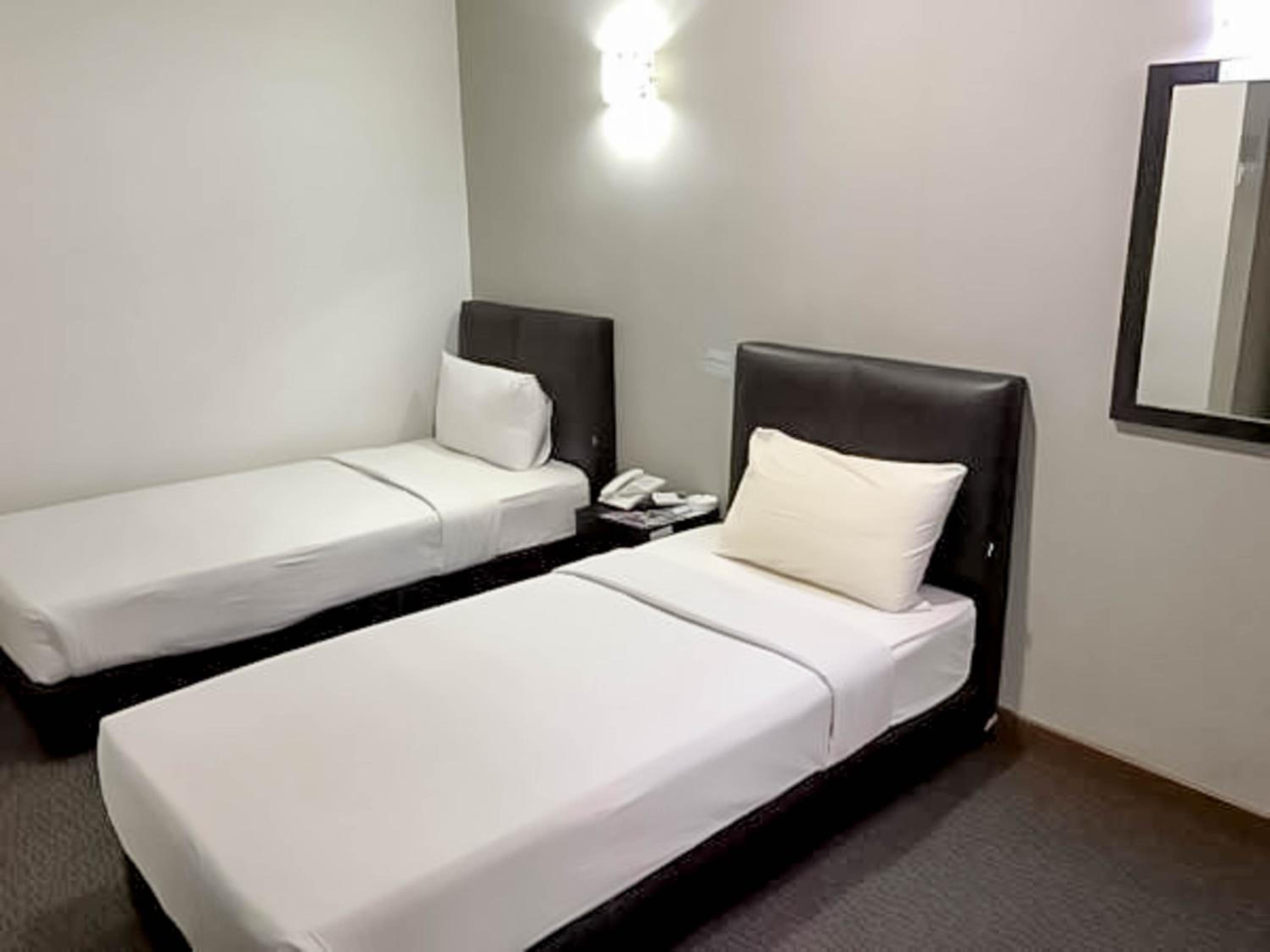 Superior Twin Room photo 3