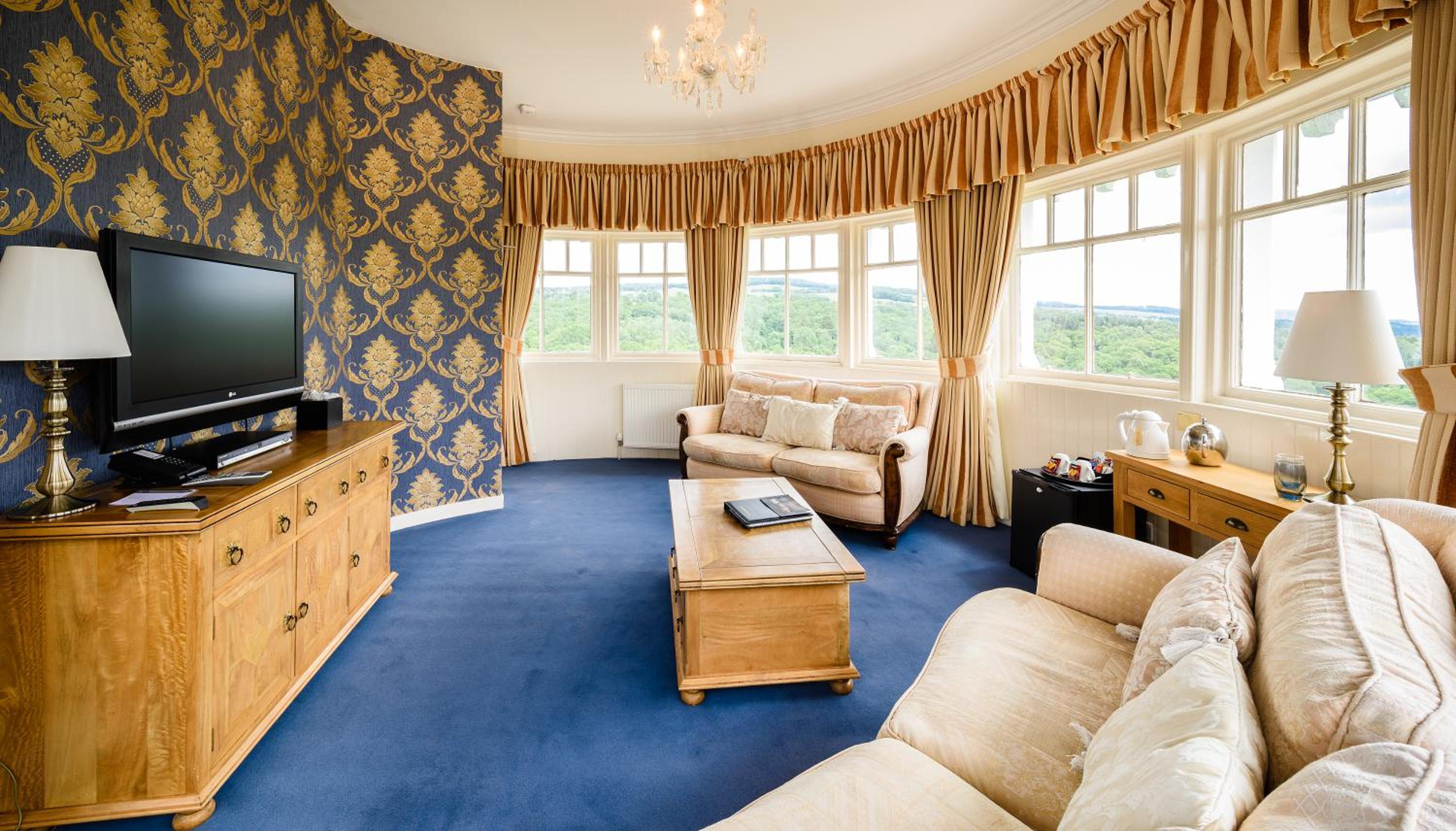 Turret Suite - Photo 4
