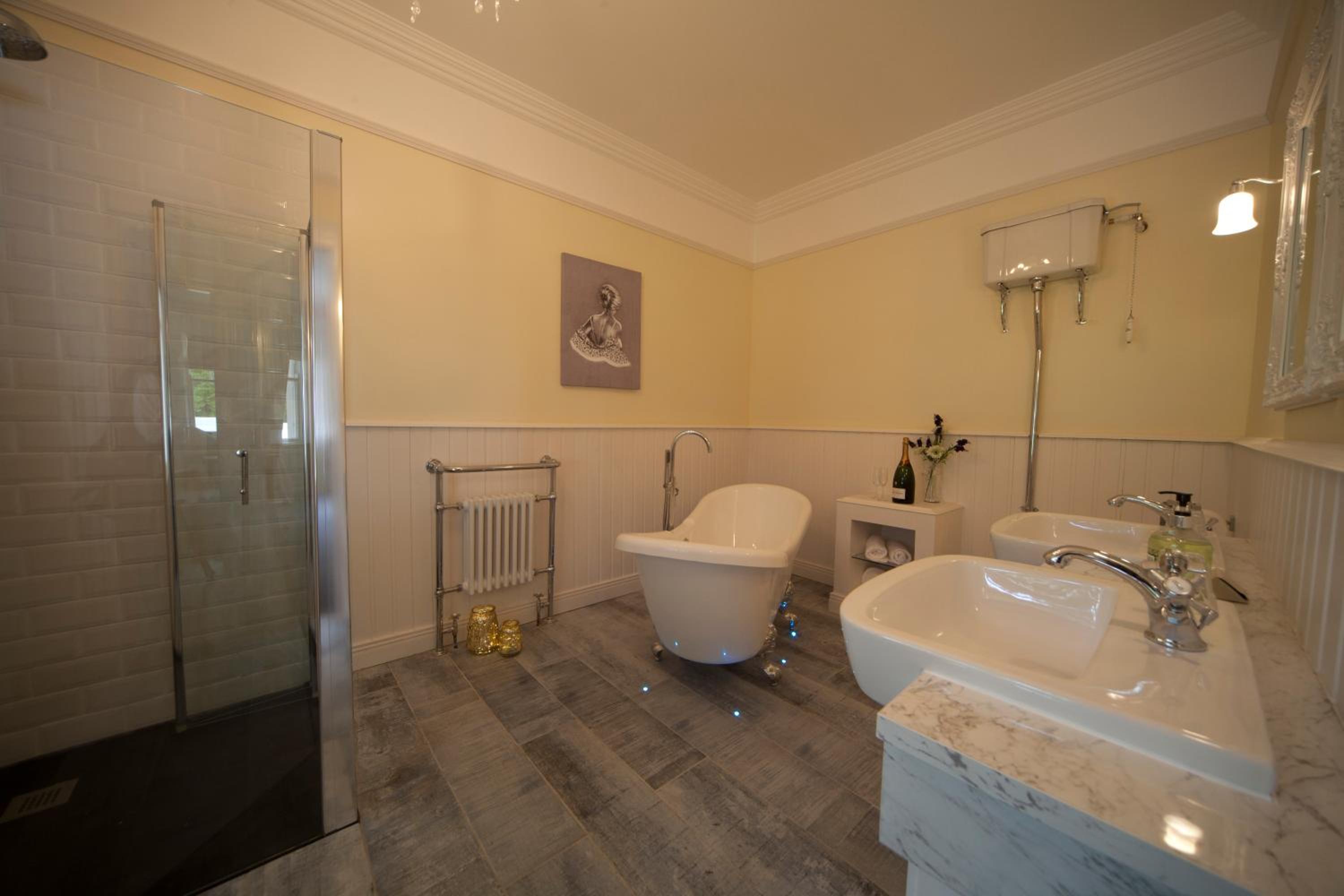 Superior King Room photo 3