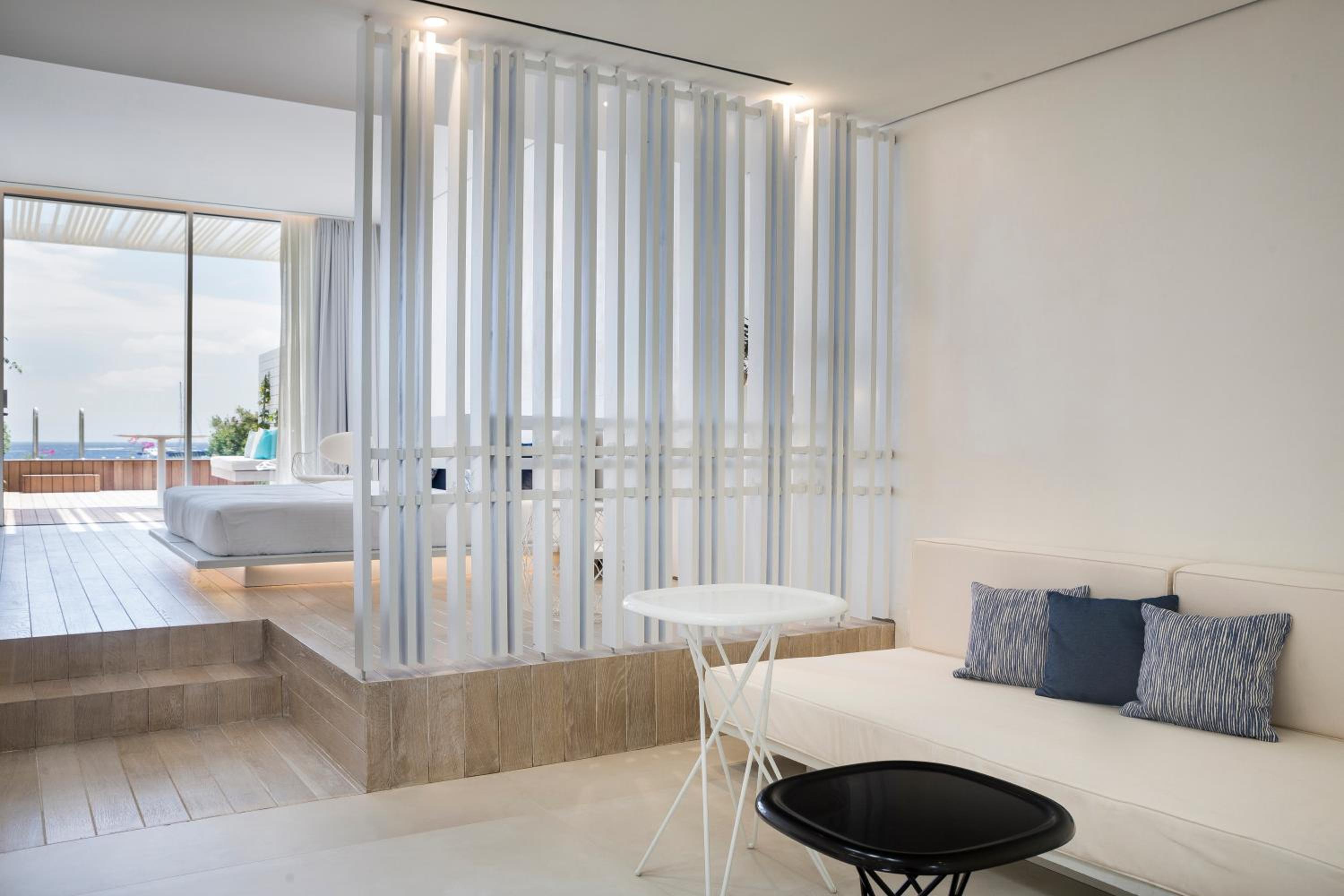 Sea View Suite with Private Pool photo 2
