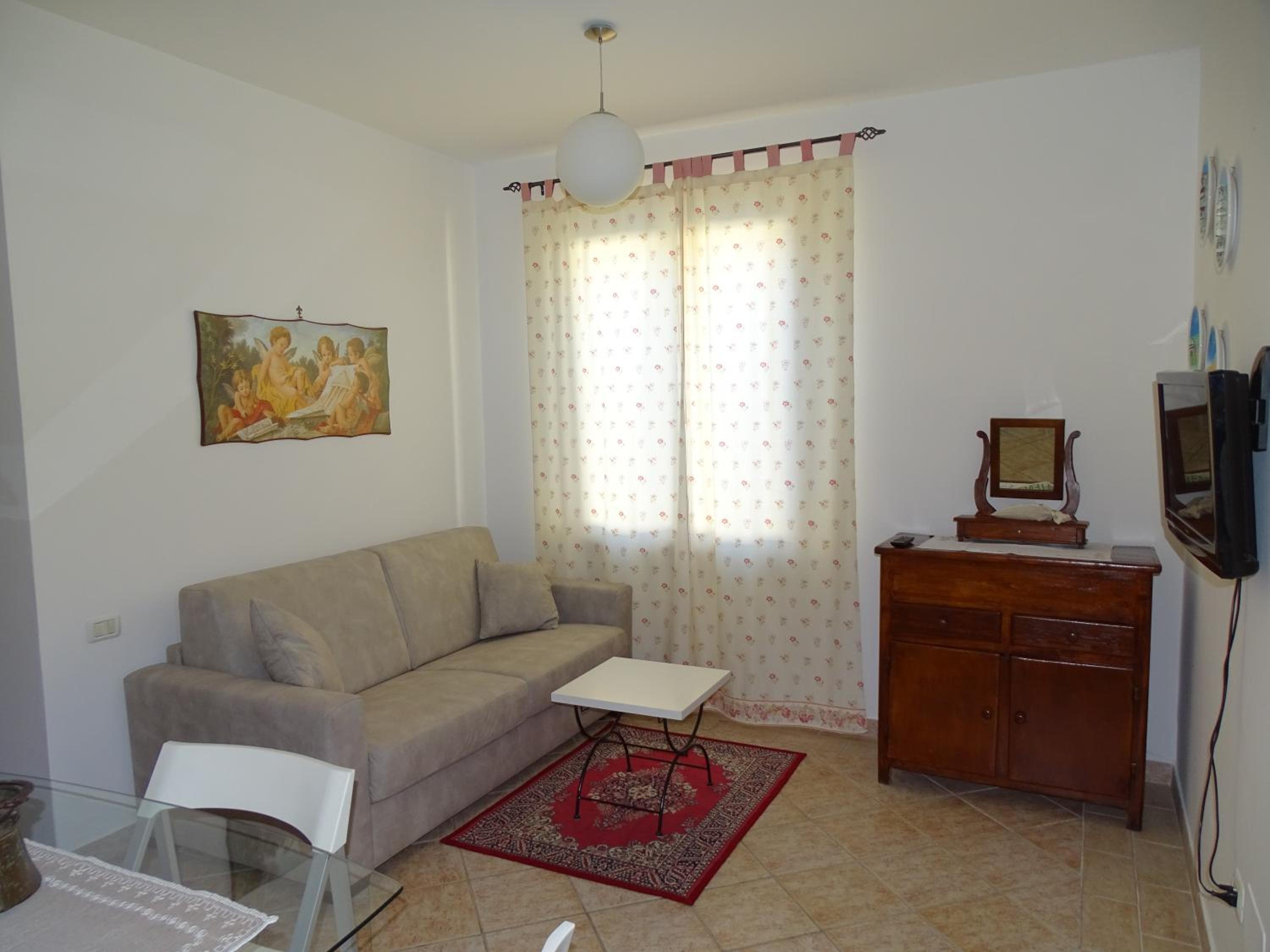 One-Bedroom Apartment - Photo 13