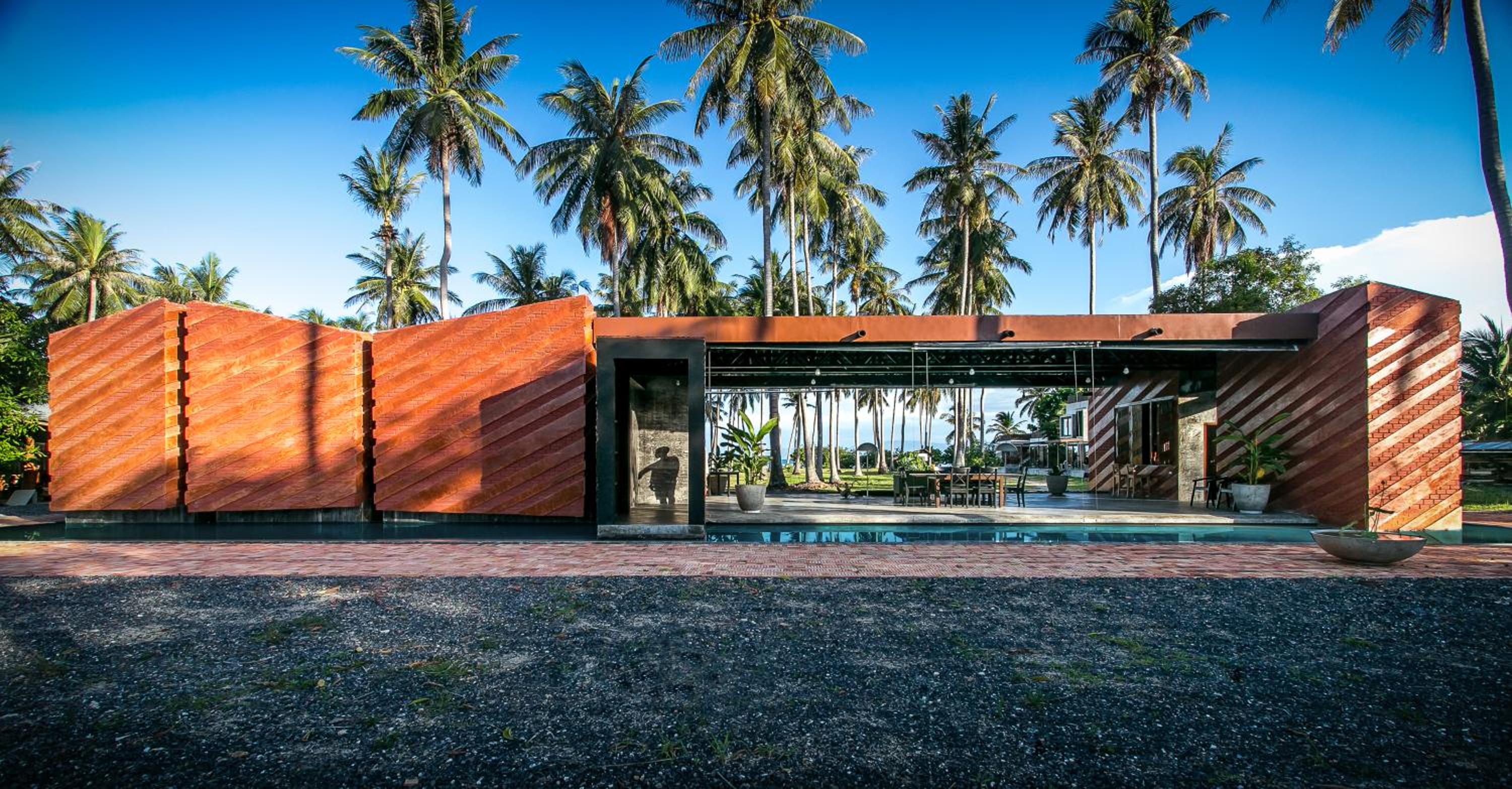 Bungalow with Sea View - Photo 13