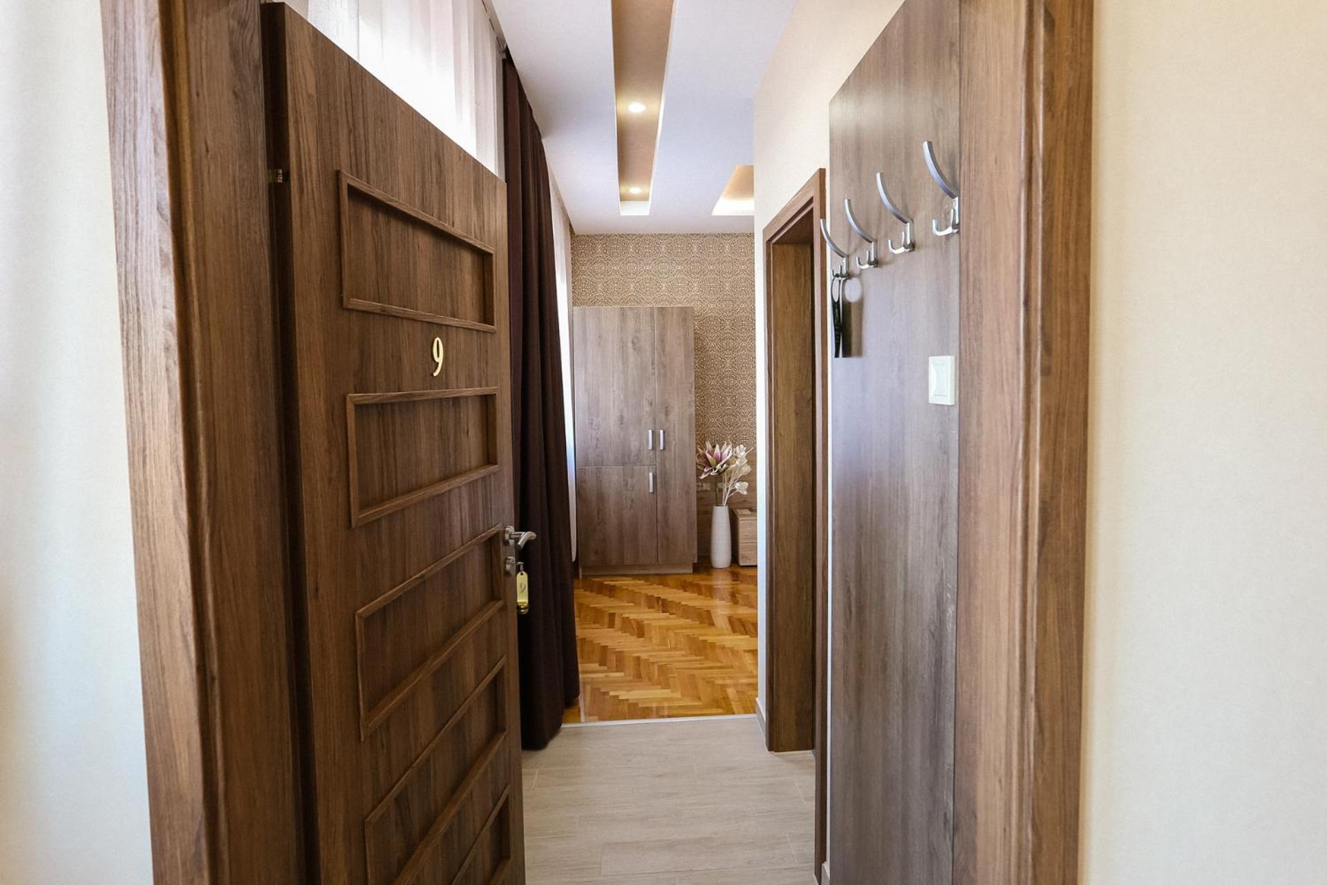 Deluxe Double or Twin Room - Photo 5