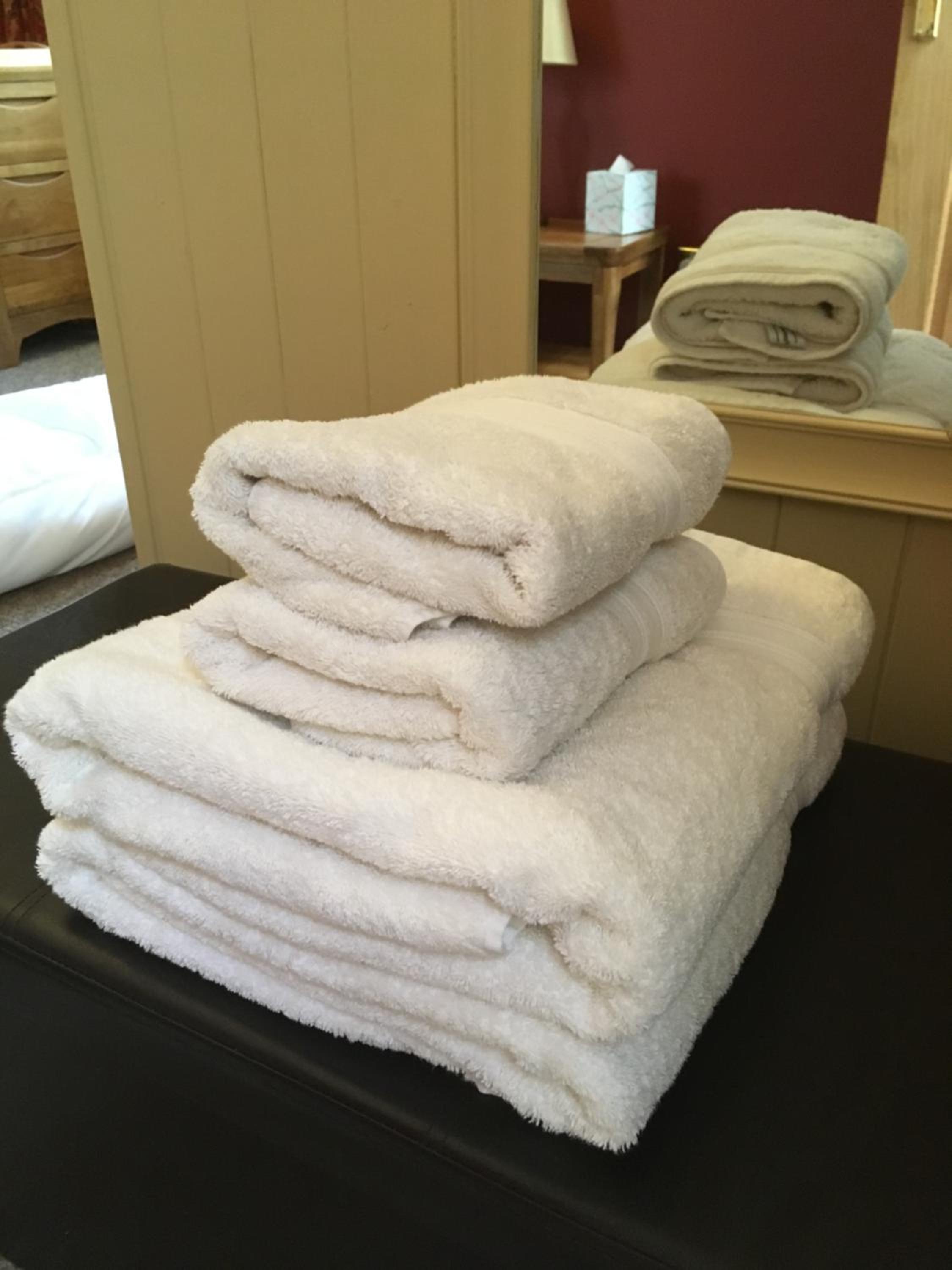 Deluxe Double Room - Photo 9