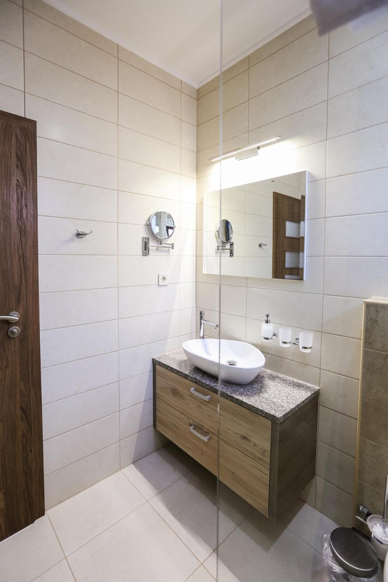 Deluxe Double or Twin Room photo 2