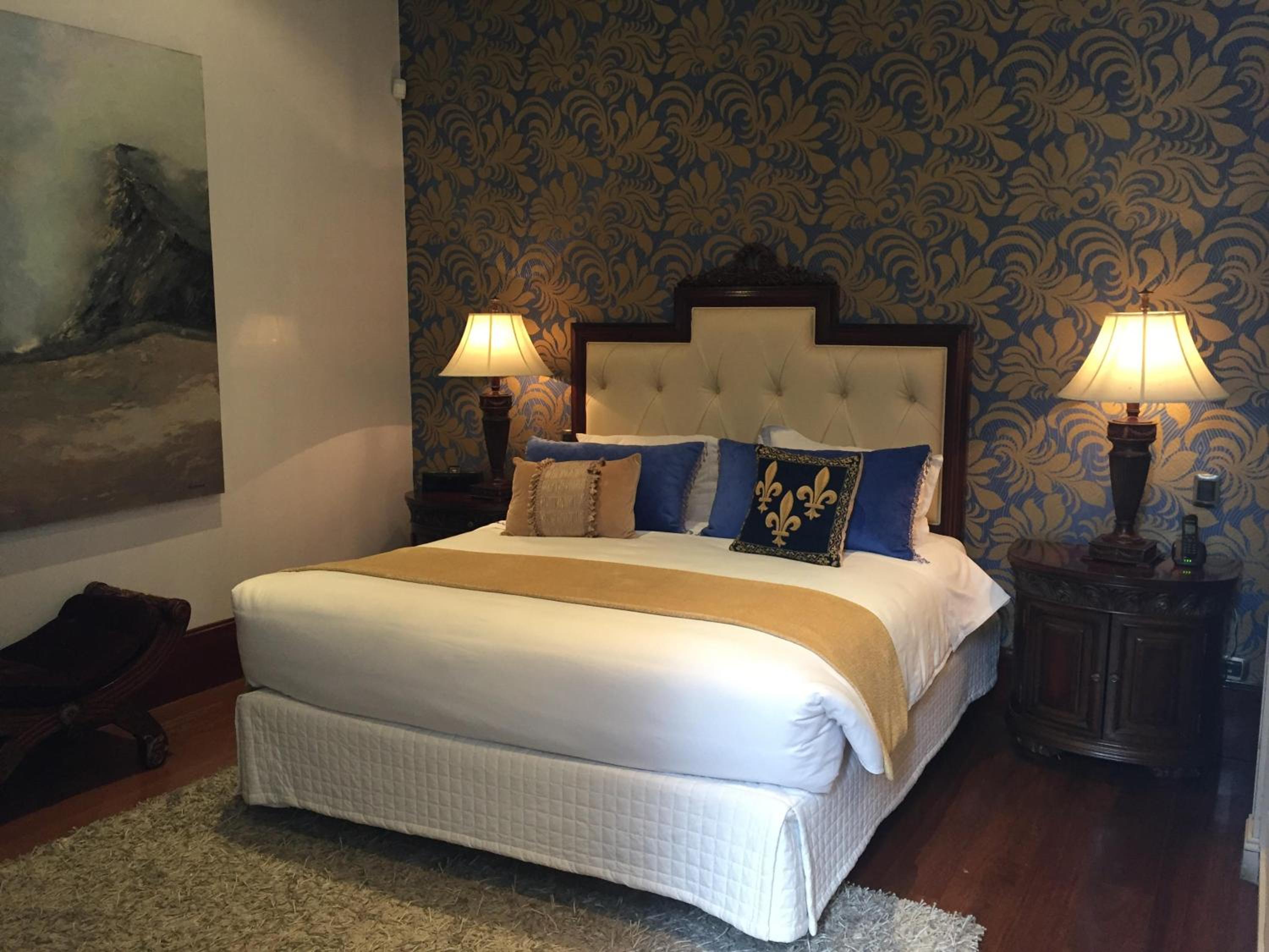Queen Room