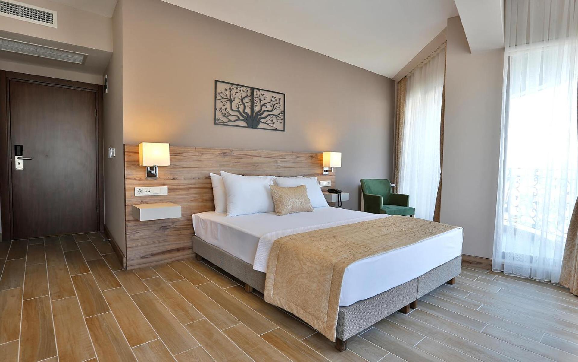 Deluxe Double Room with Sea View photo 3