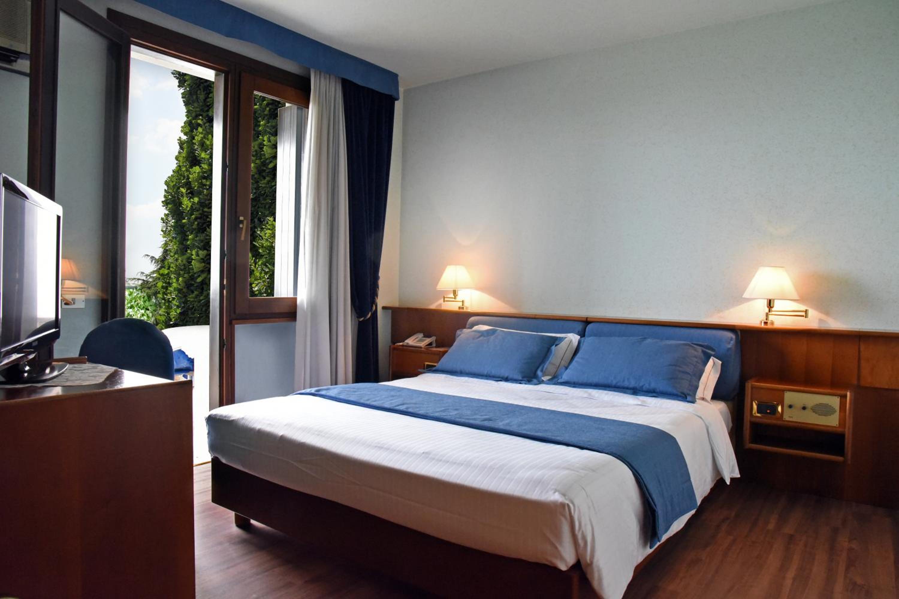 Deluxe Double Room photo 1