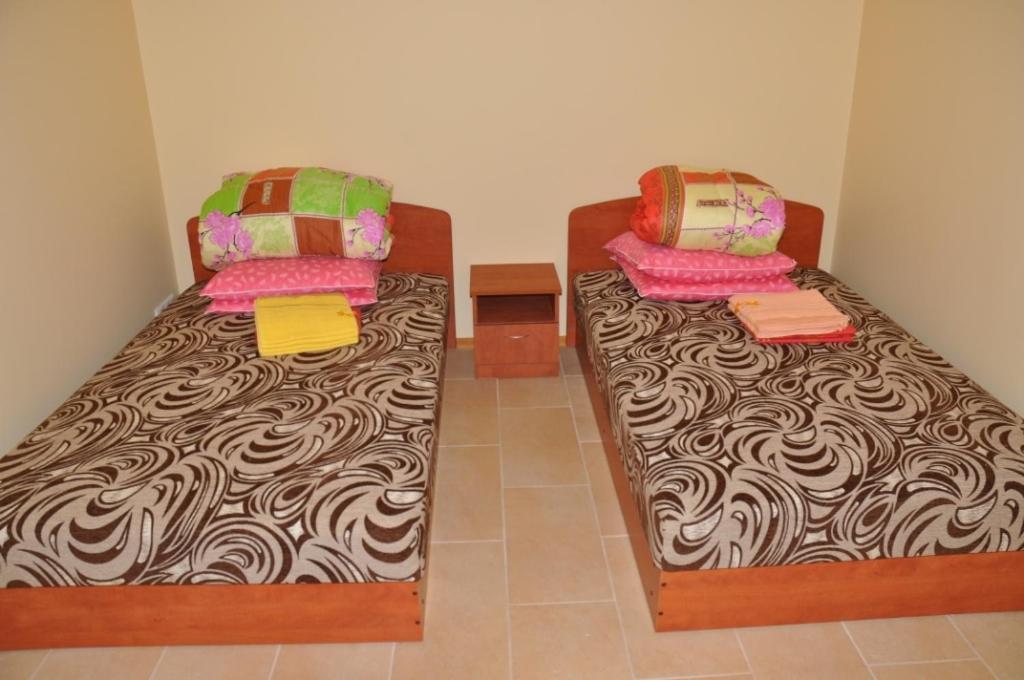 Twin Room - Photo 1
