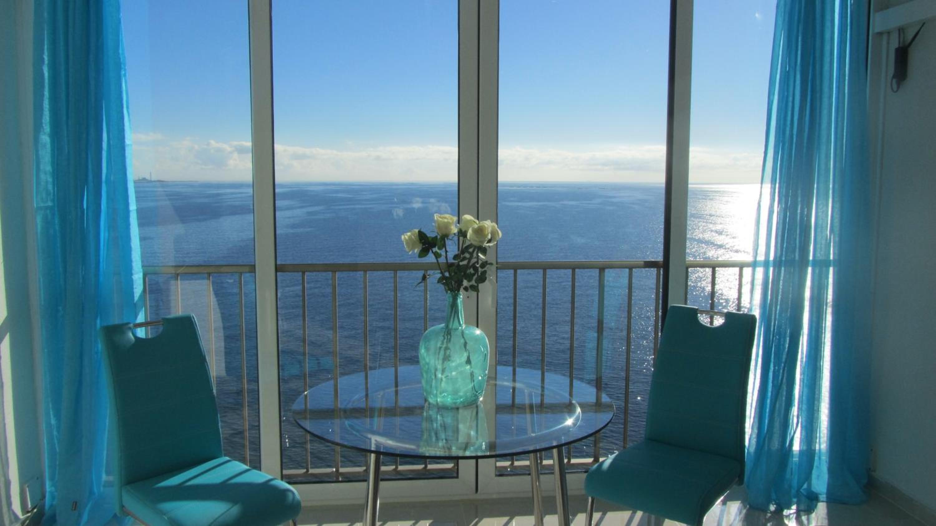 Studio Apartment with Sea View photo 2