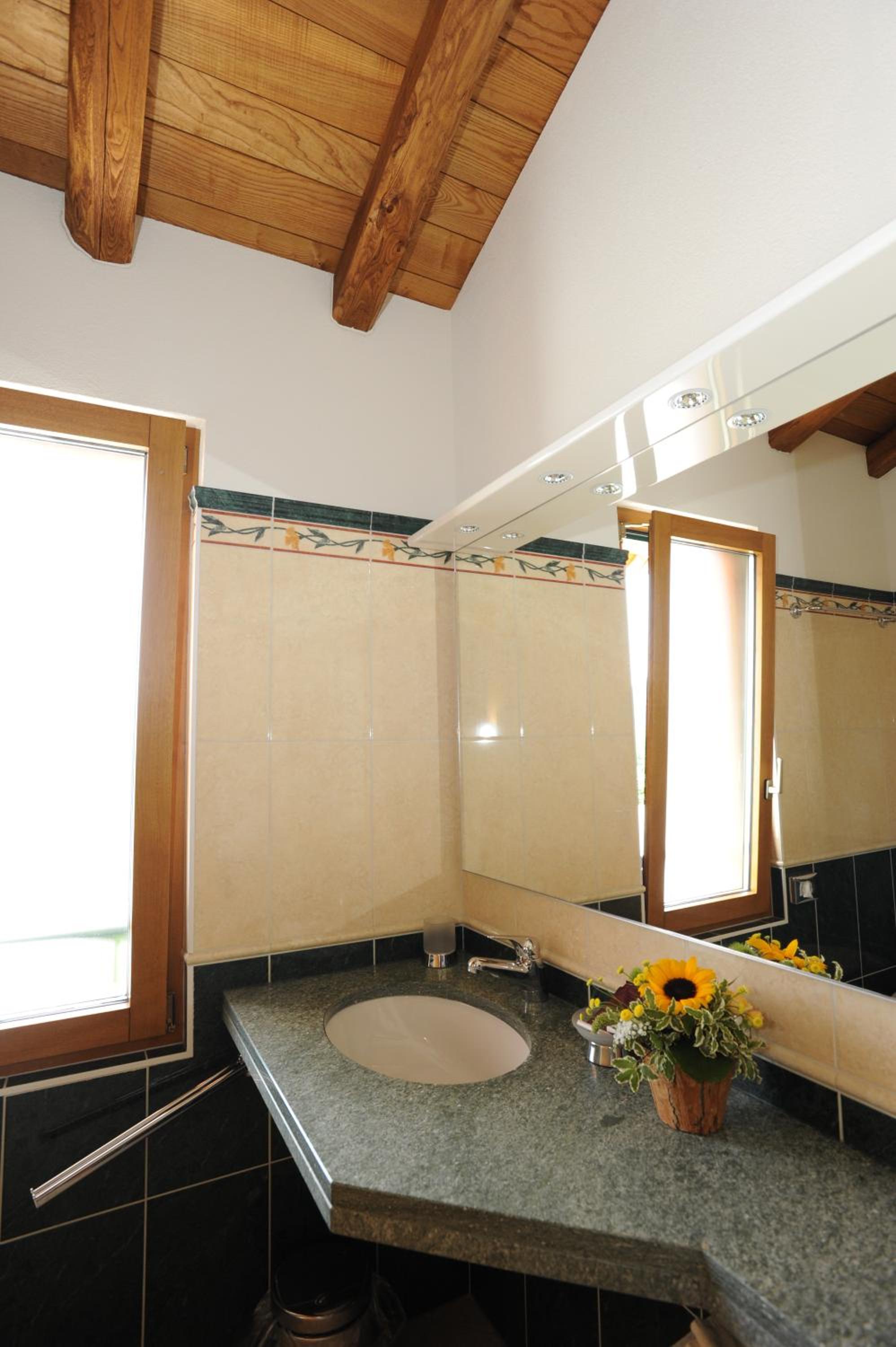 Family Room  - Photo 5