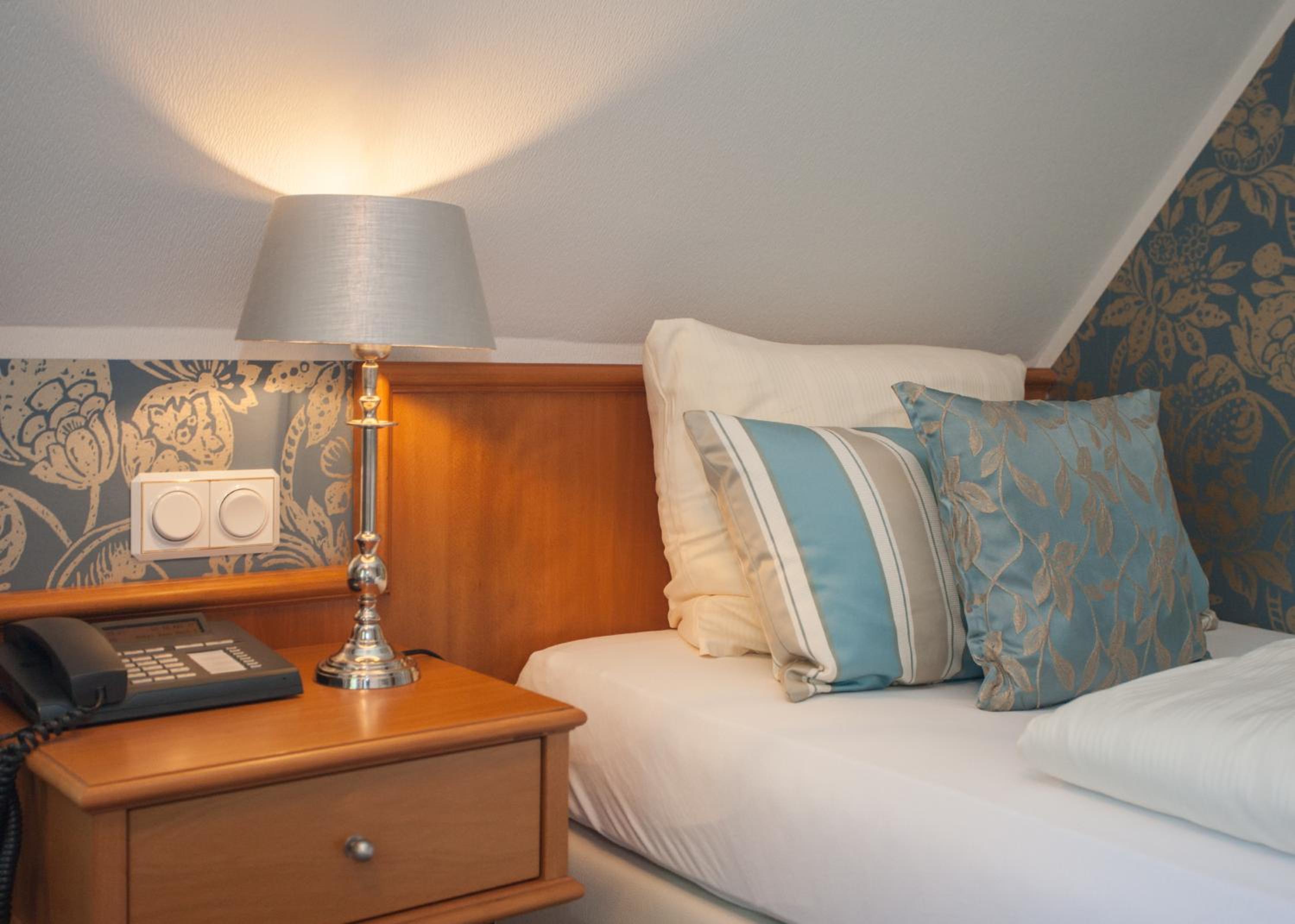 Large Single Room