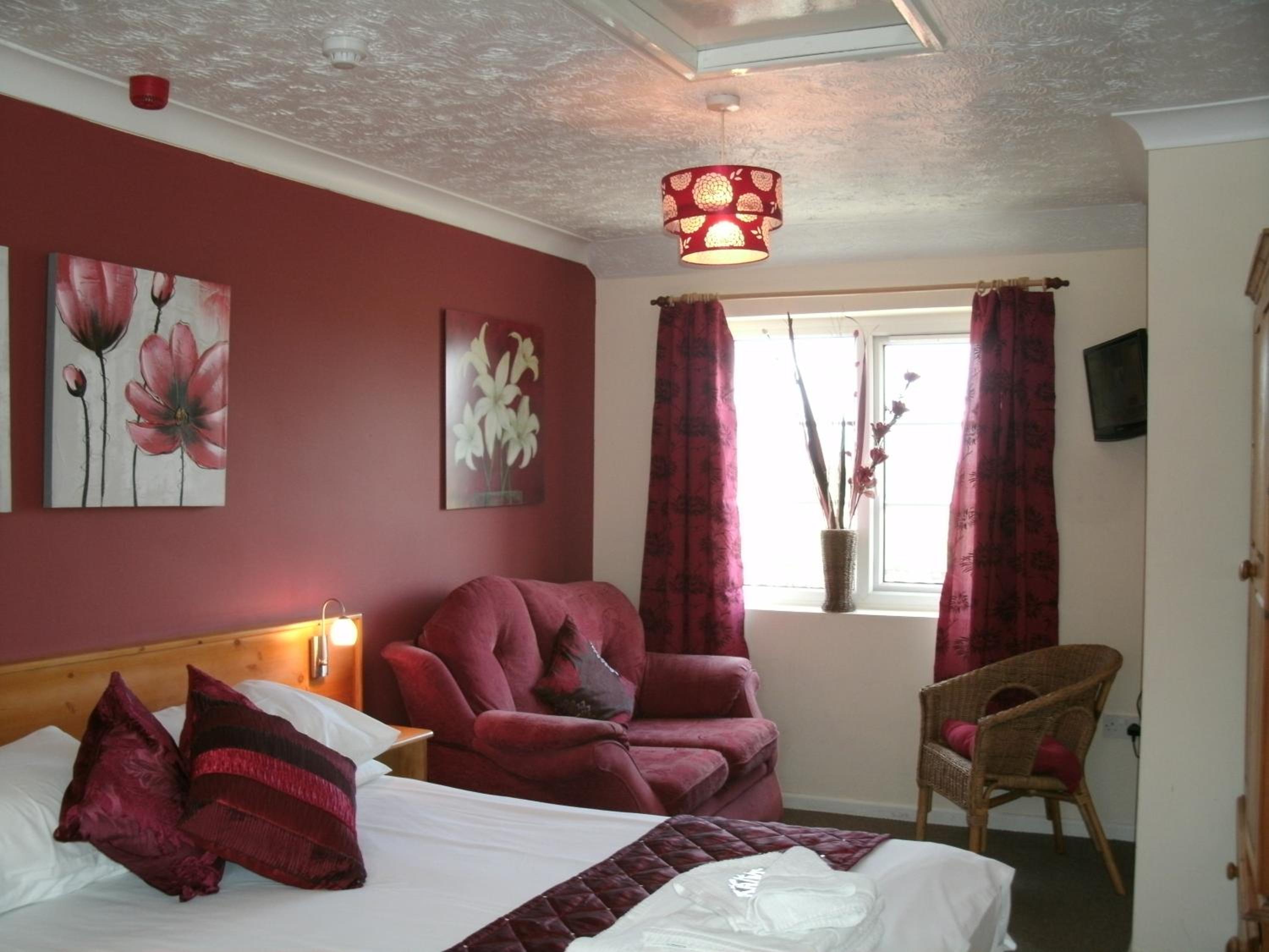 Double Room - Photo 5