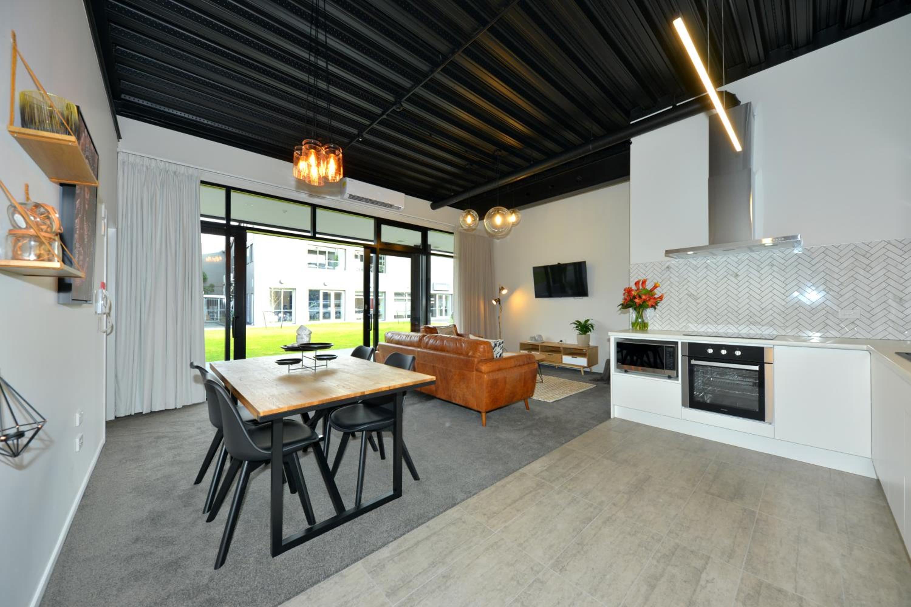 Superior Two-Bedroom Apartment photo 3