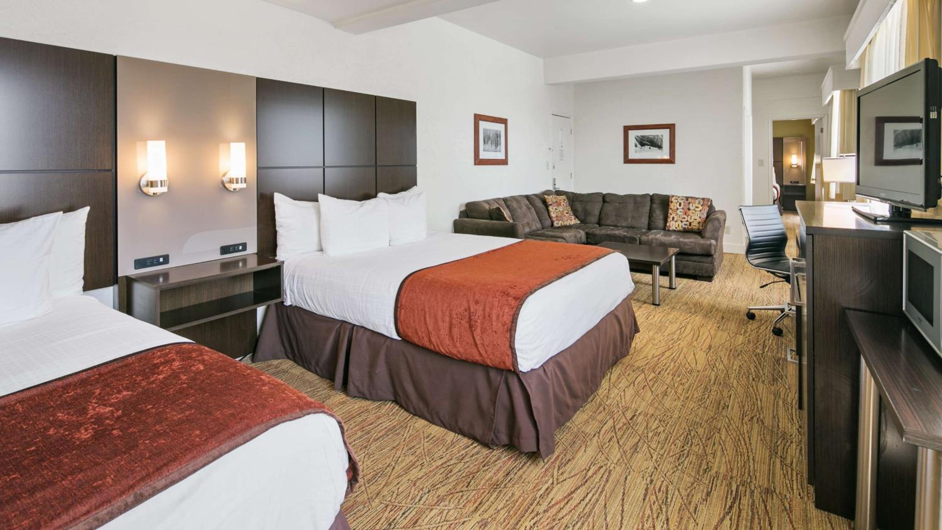 Family Suite - Non-Smoking - Photo 8