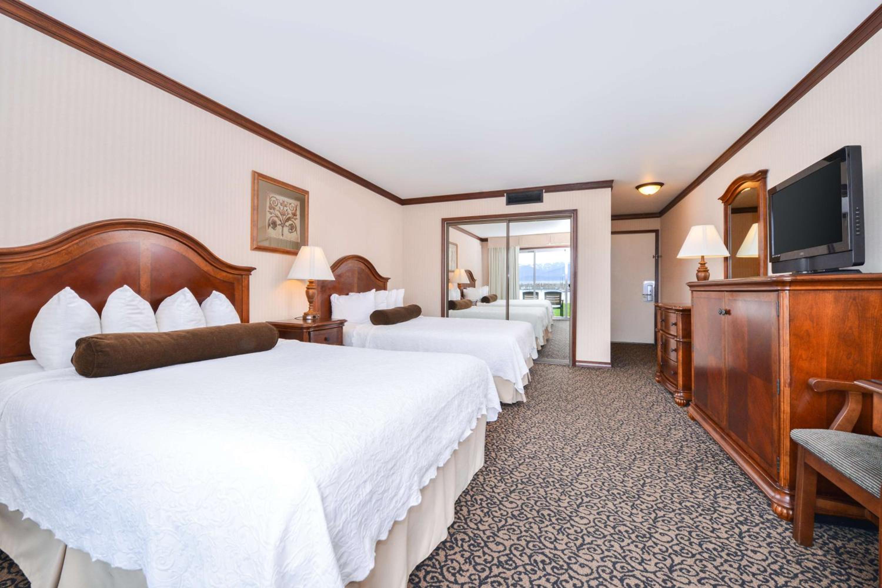 Queen Room With Two Queen Beds - Ground Floor - Non Smoking