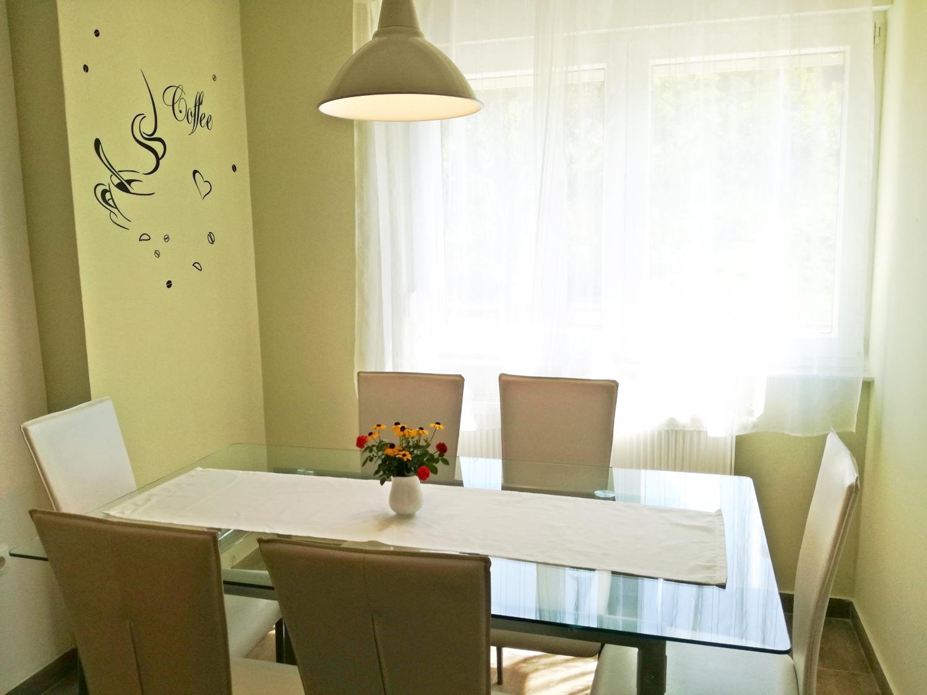 Apartment - Photo 21