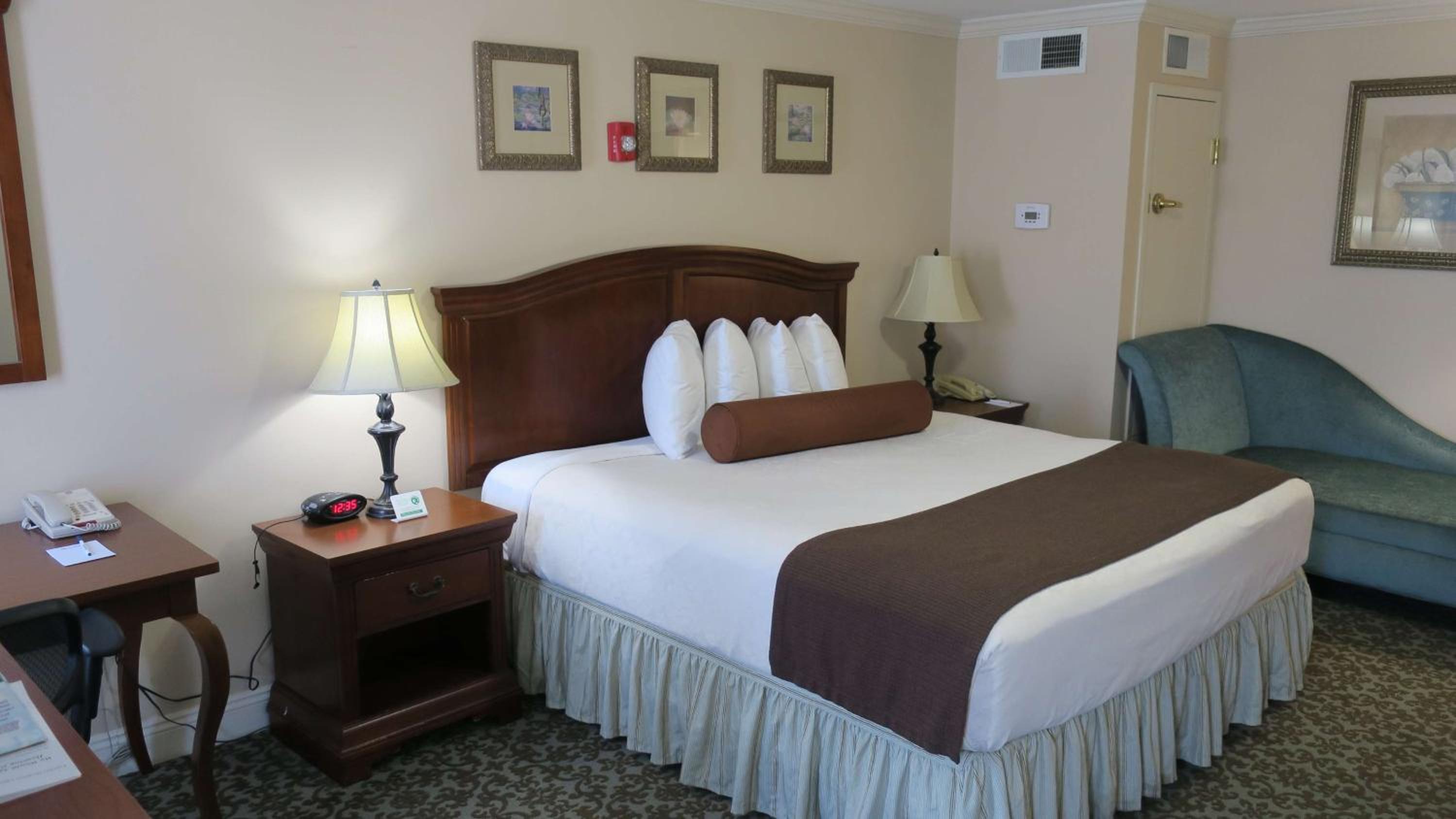 Executive King Room photo 3
