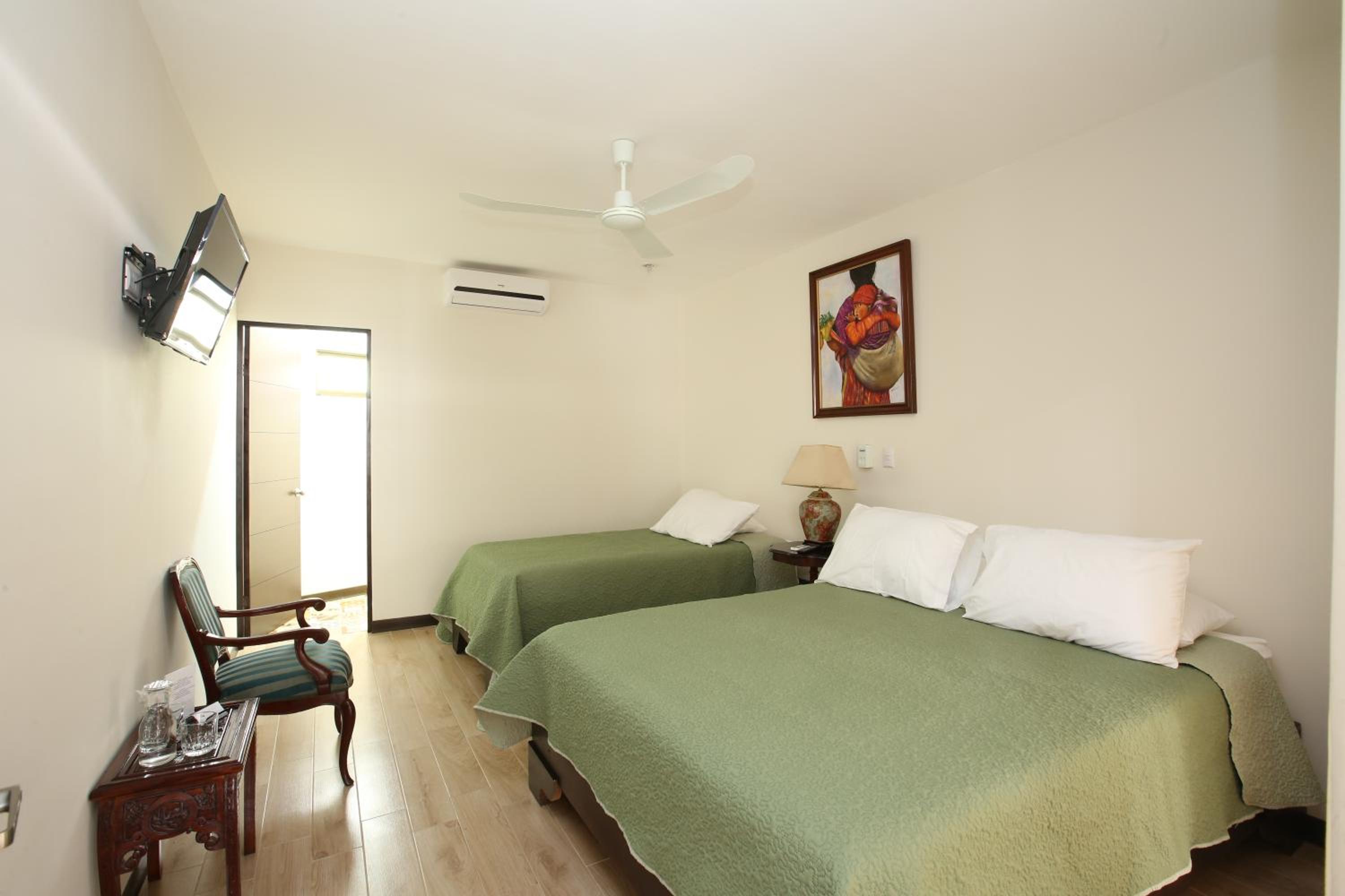Comfort Triple Room photo 3