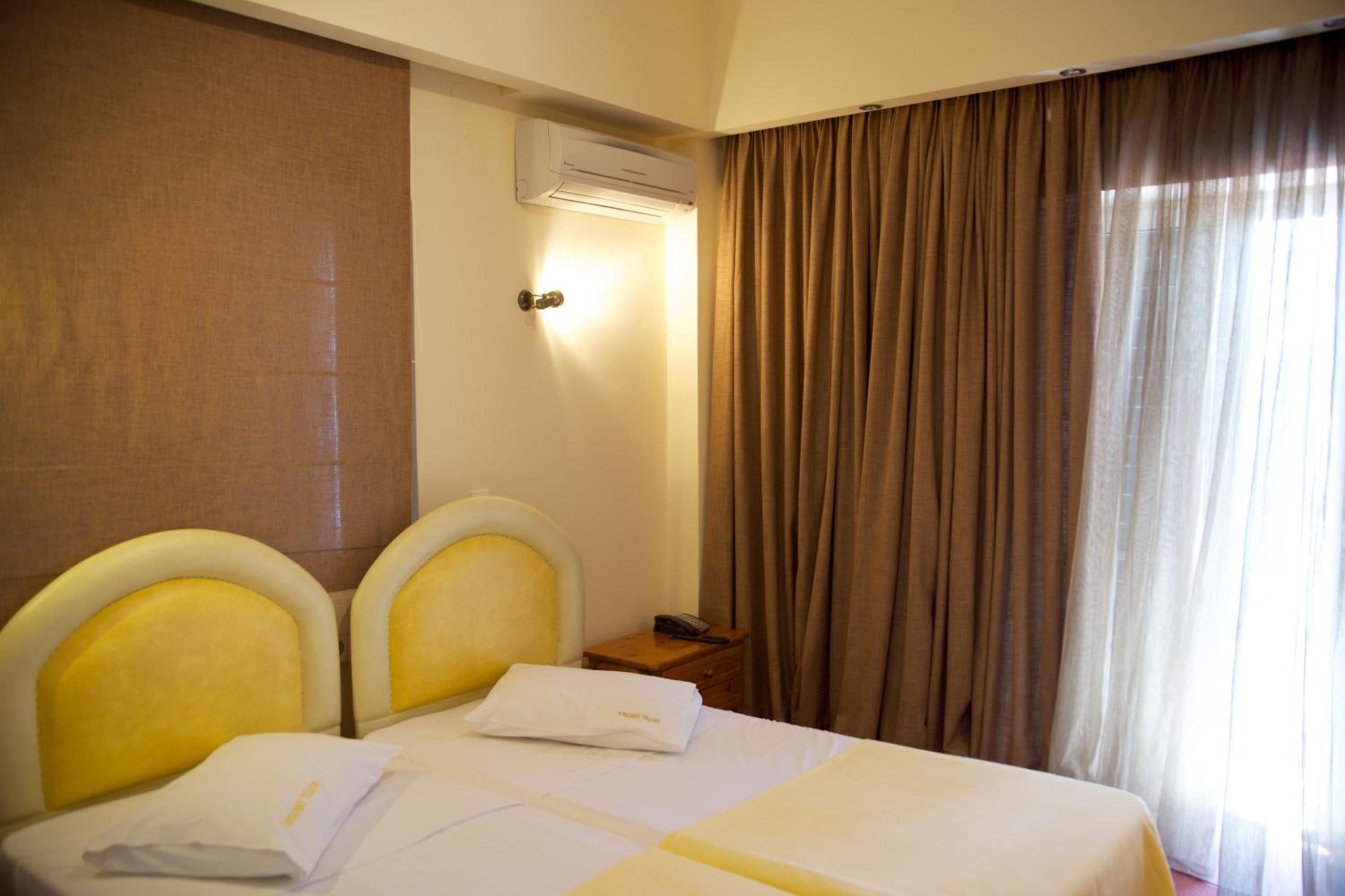 Double or Twin Room - Photo 1