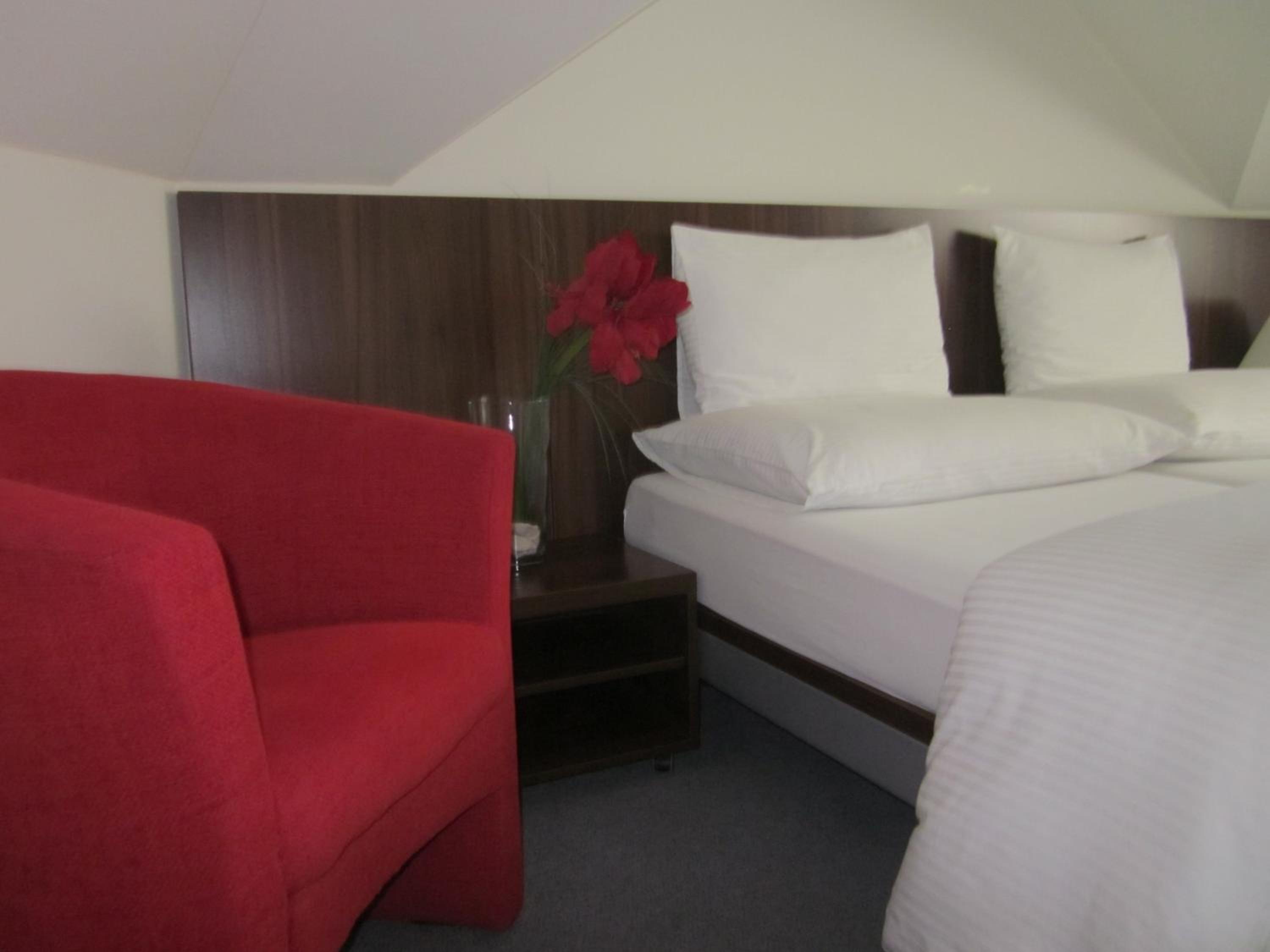 Double or Twin Room photo 2