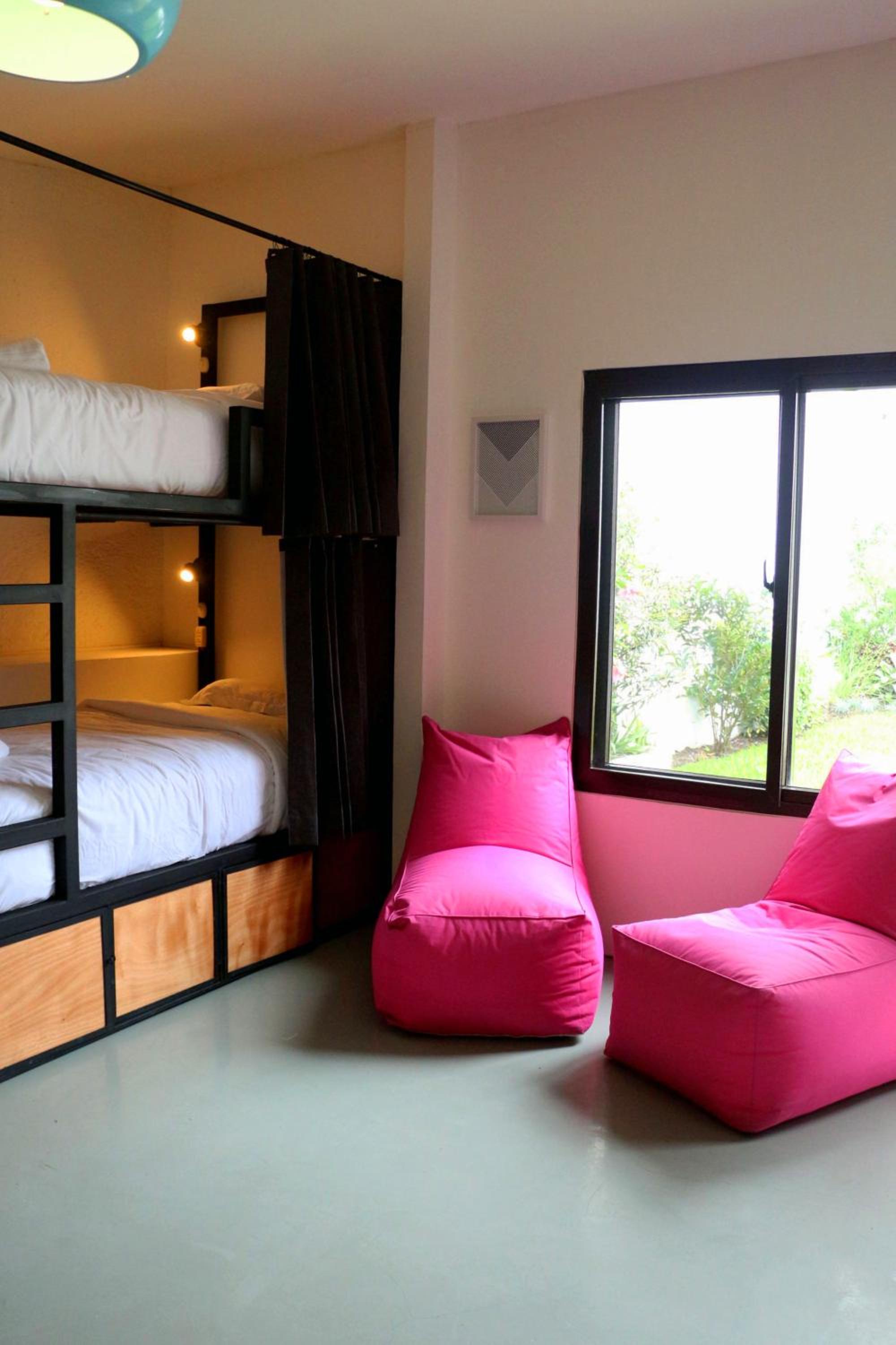 Bed in 14-Bed Mixed Dormitory Room photo 2