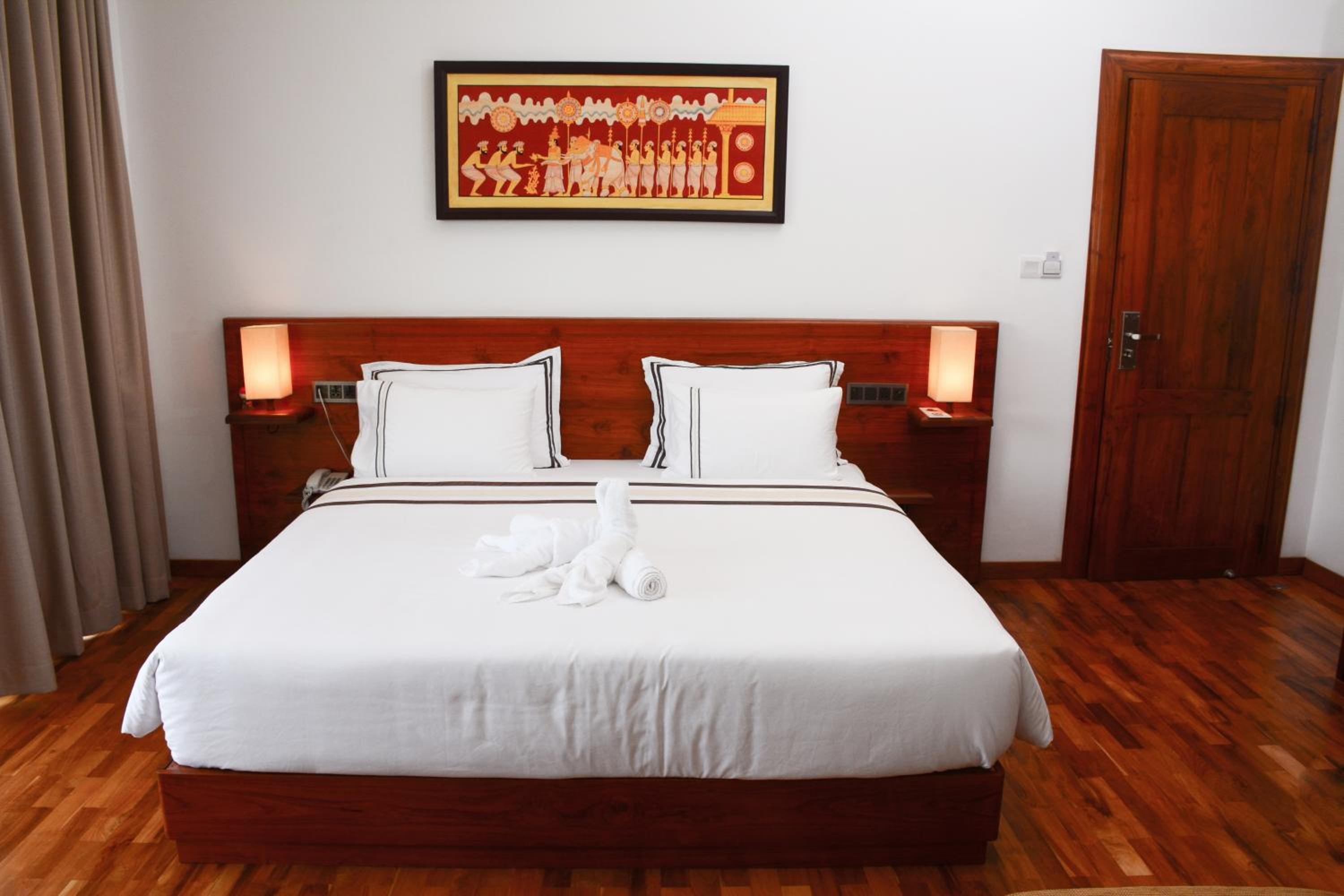 Junior Suite with Balcony photo 3