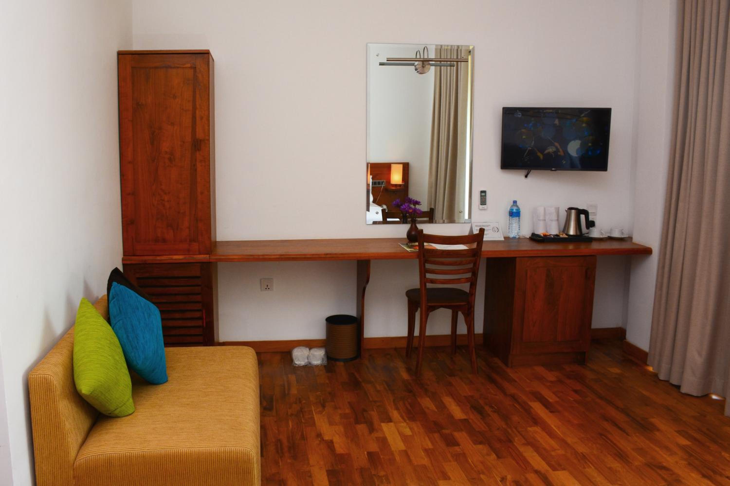 Junior Suite with Balcony photo 1