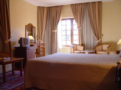 Suite - Photo 13