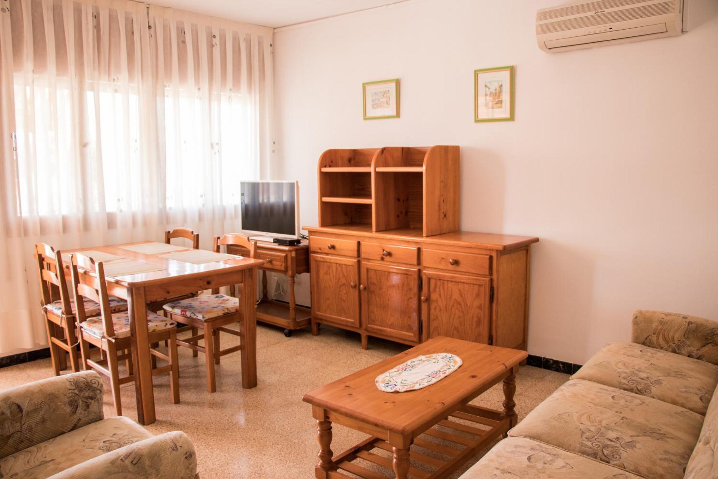 Apartamento de Dos Habitaciones con Terraza