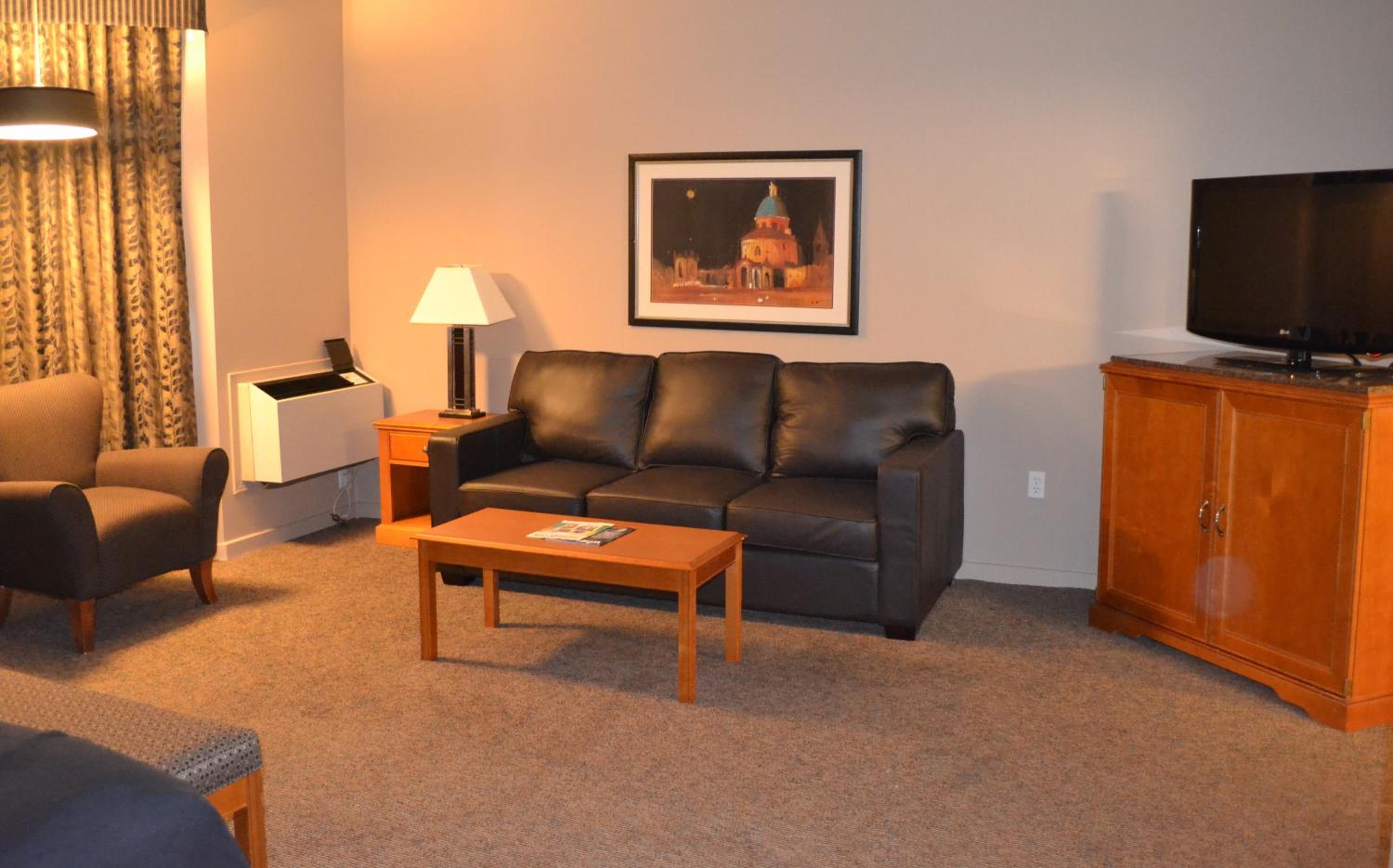 Deluxe Queen Room - Non-Smoking - Photo 2