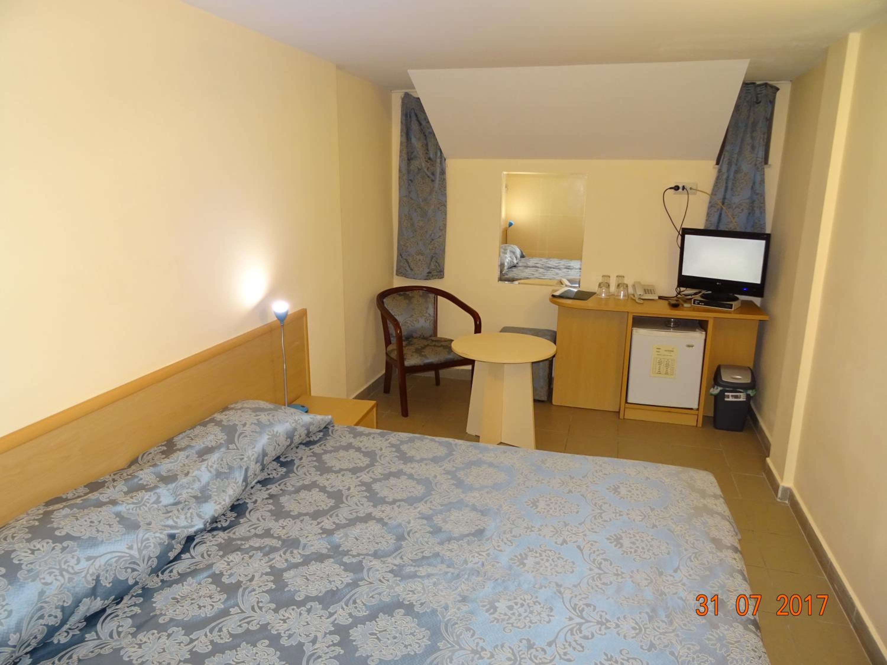 Economy Double or Twin Room - Photo 22