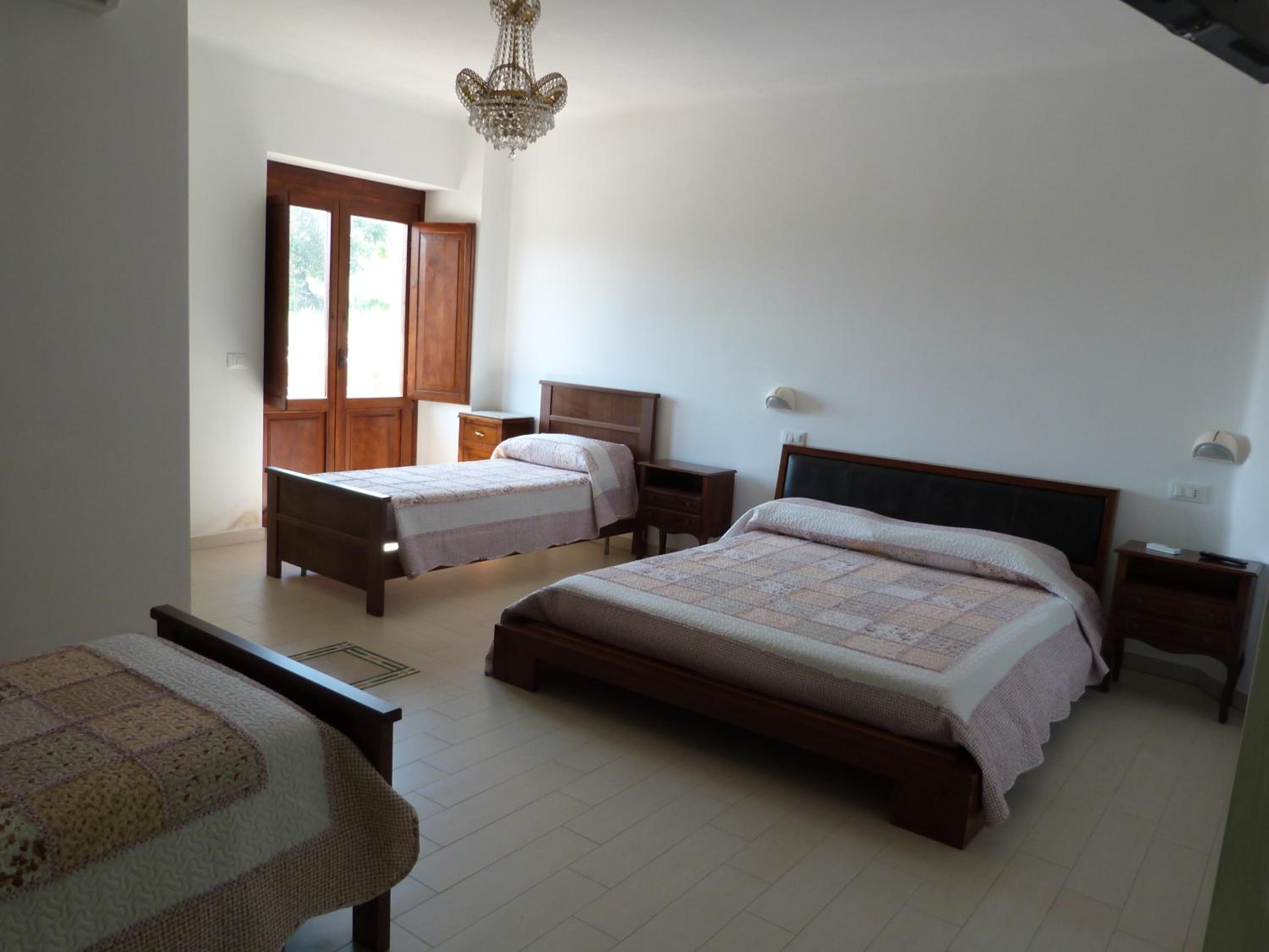 Quadruple Room with Mountain View photo 1